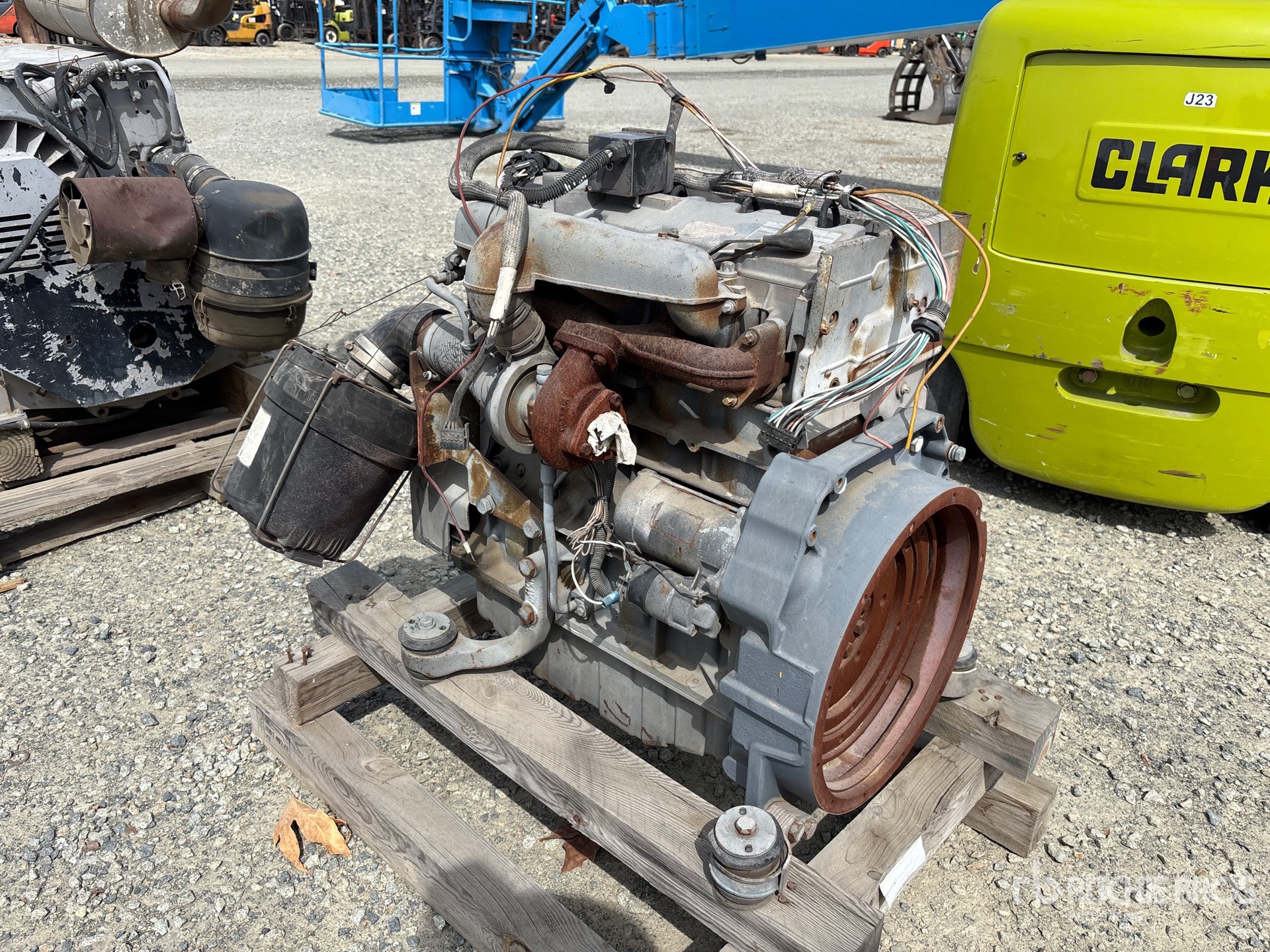 General Appearance with Picture, Left Rear Corner