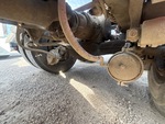 4 Underbody - Truck with 