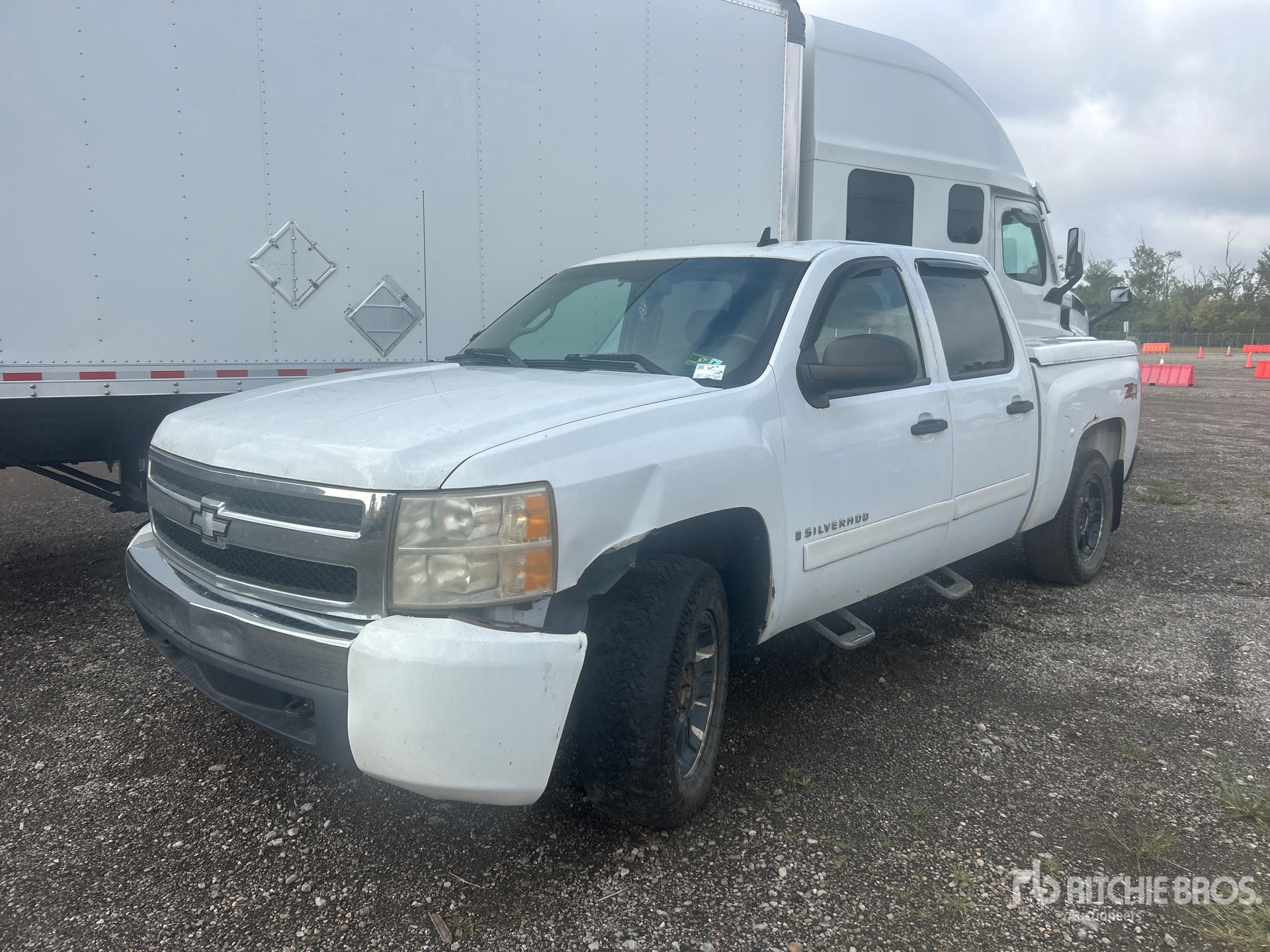 General Appearance with Picture, Left Front Corner