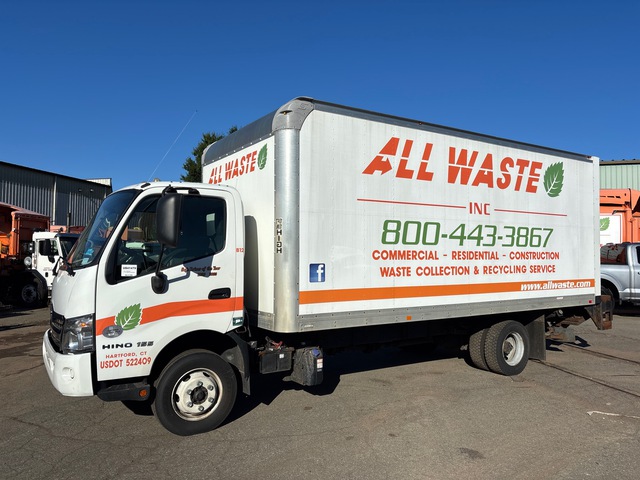 2019 Hino 155 4x2 Van Truck 2019 Hino 155 4x2 Van Truck