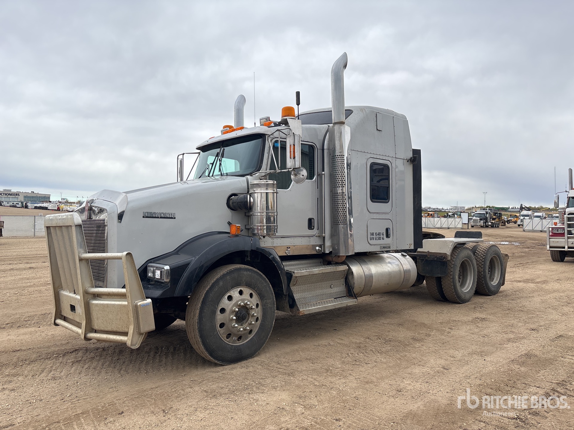 CAMIóN CAMAROTE 2016 KENWORTH