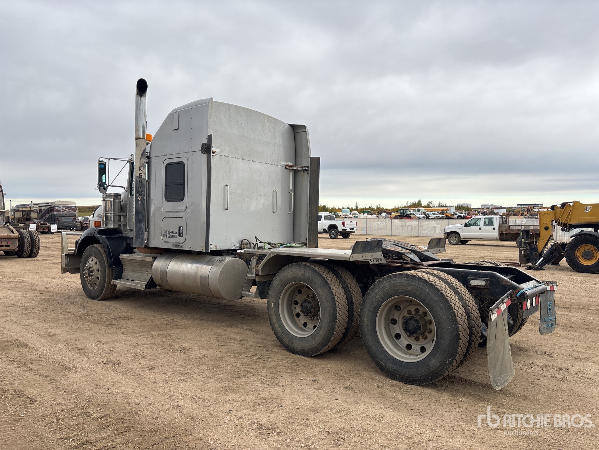 CAMIóN CAMAROTE 2016 KENWORTH