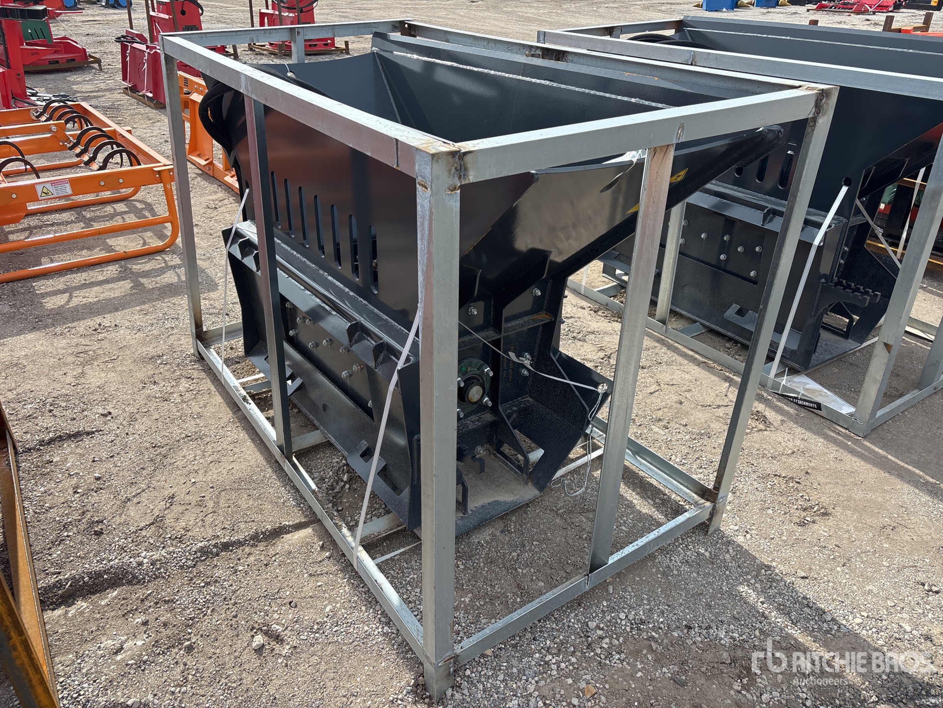 General Appearance with Bild, Ecke hinten rechts