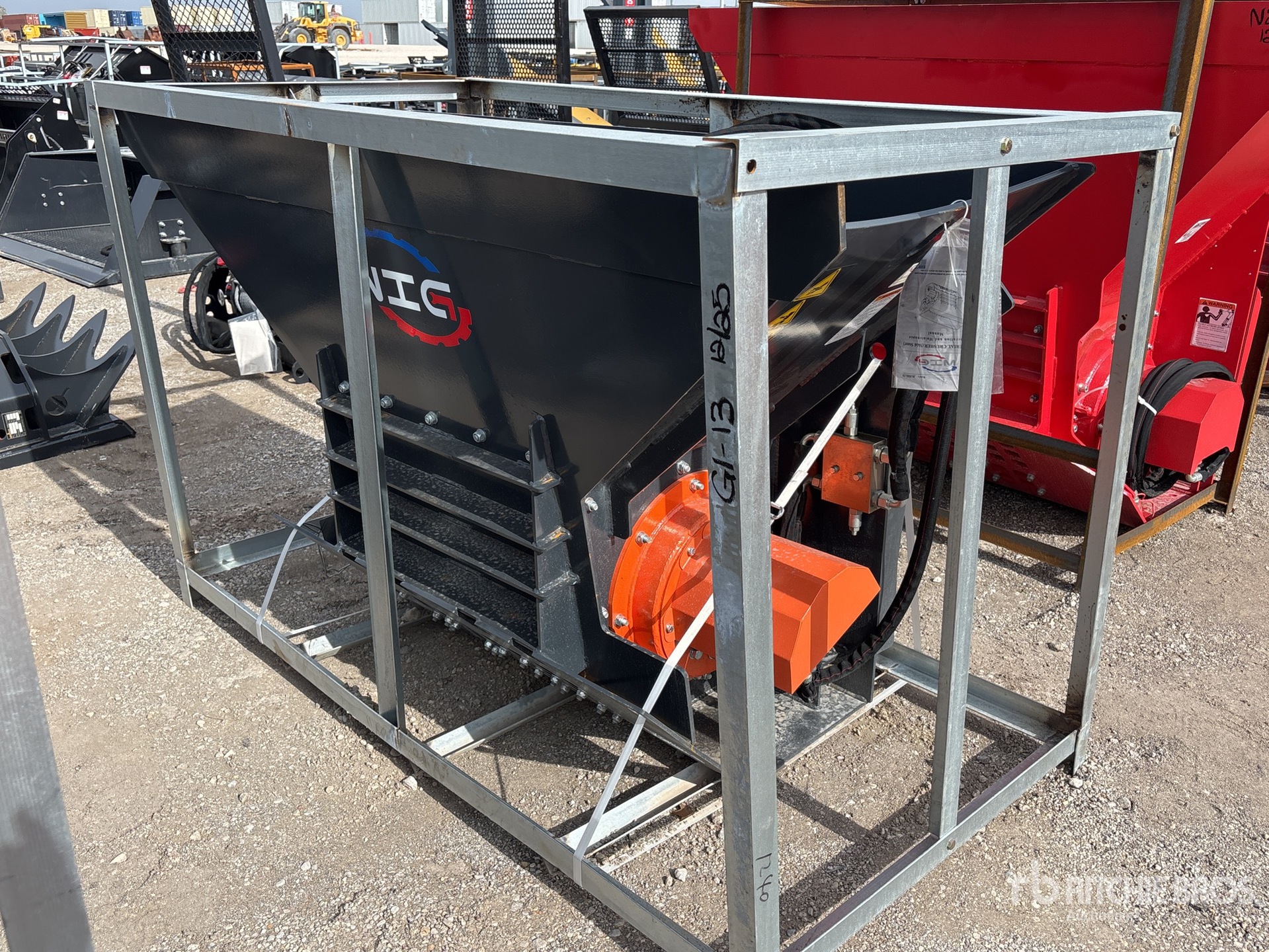 General Appearance with Bild, Ecke vorne links