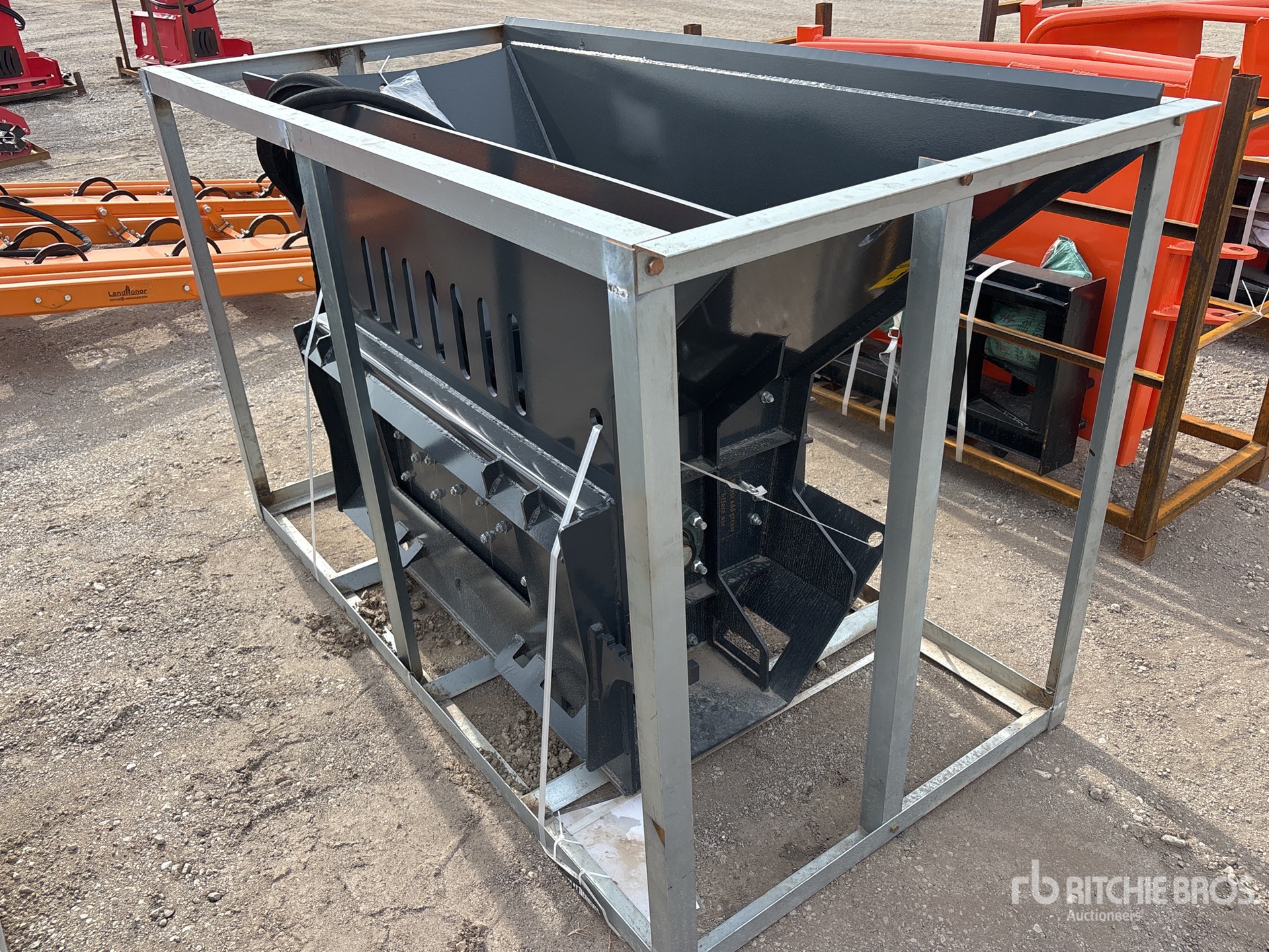 General Appearance with Bild, Ecke hinten rechts