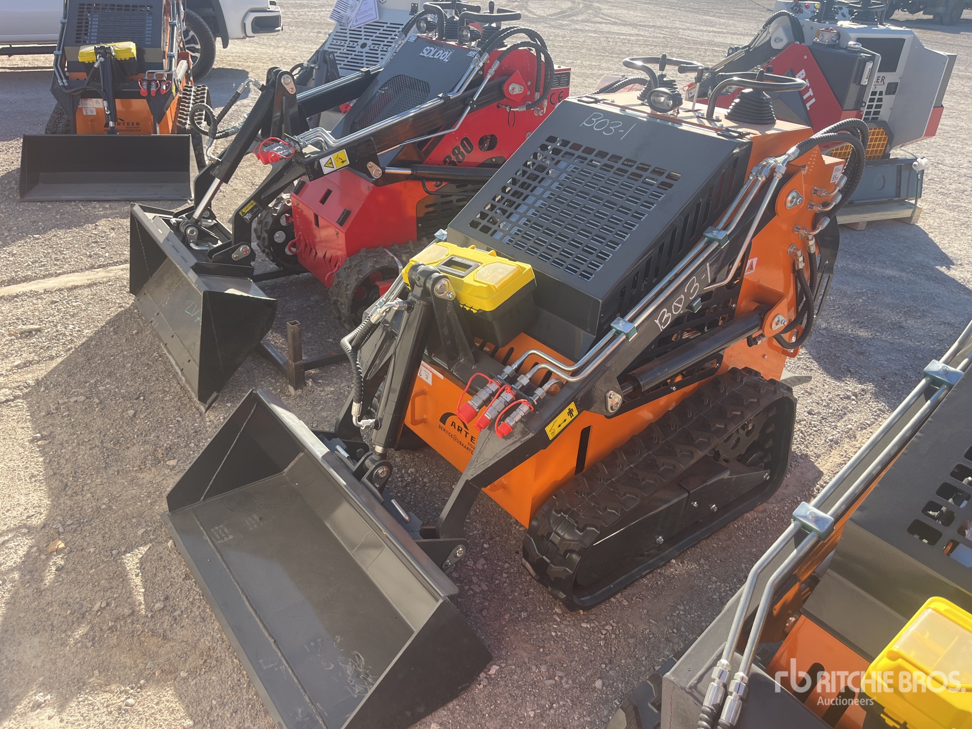 General Appearance with Picture, Left Front Corner