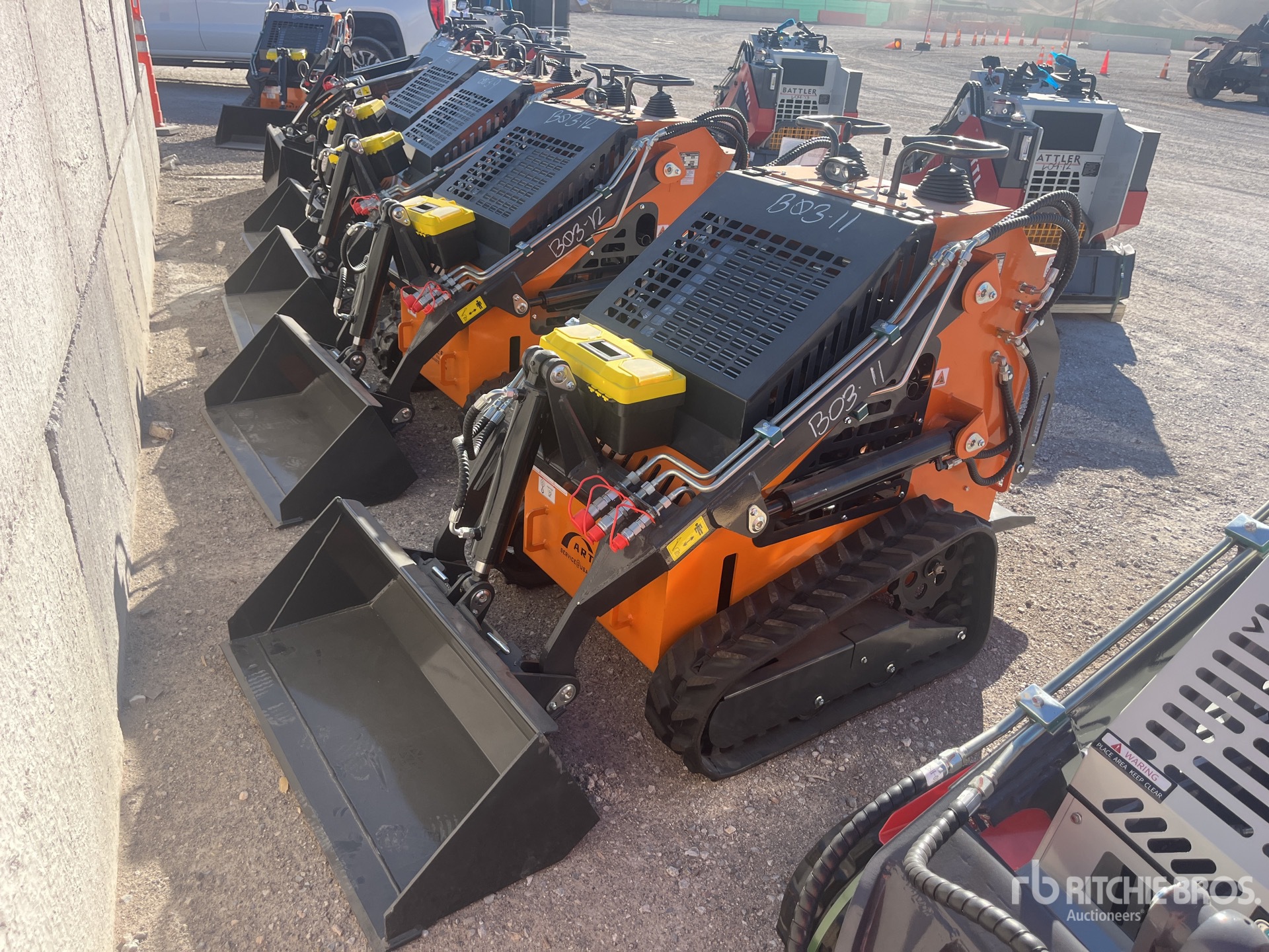 General Appearance with Picture, Left Front Corner