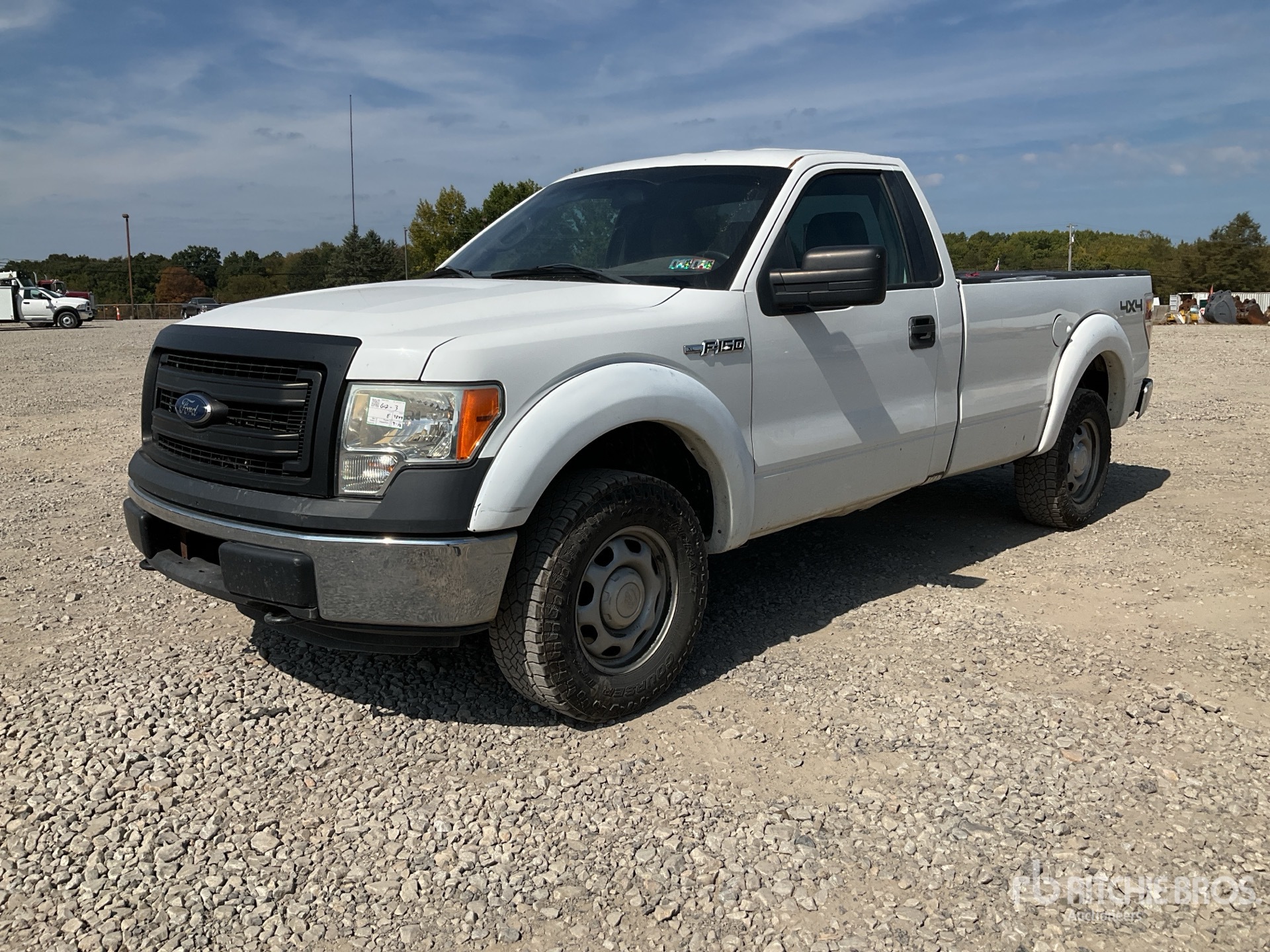 General Appearance with Picture, Left Front Corner