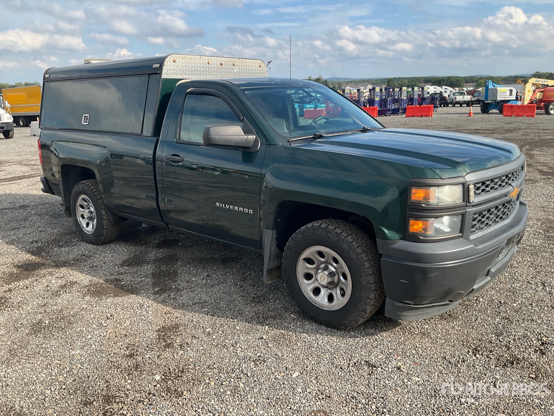 General Appearance with Picture, Right Front Corner