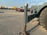 Chassis with Outrigger Cylinders