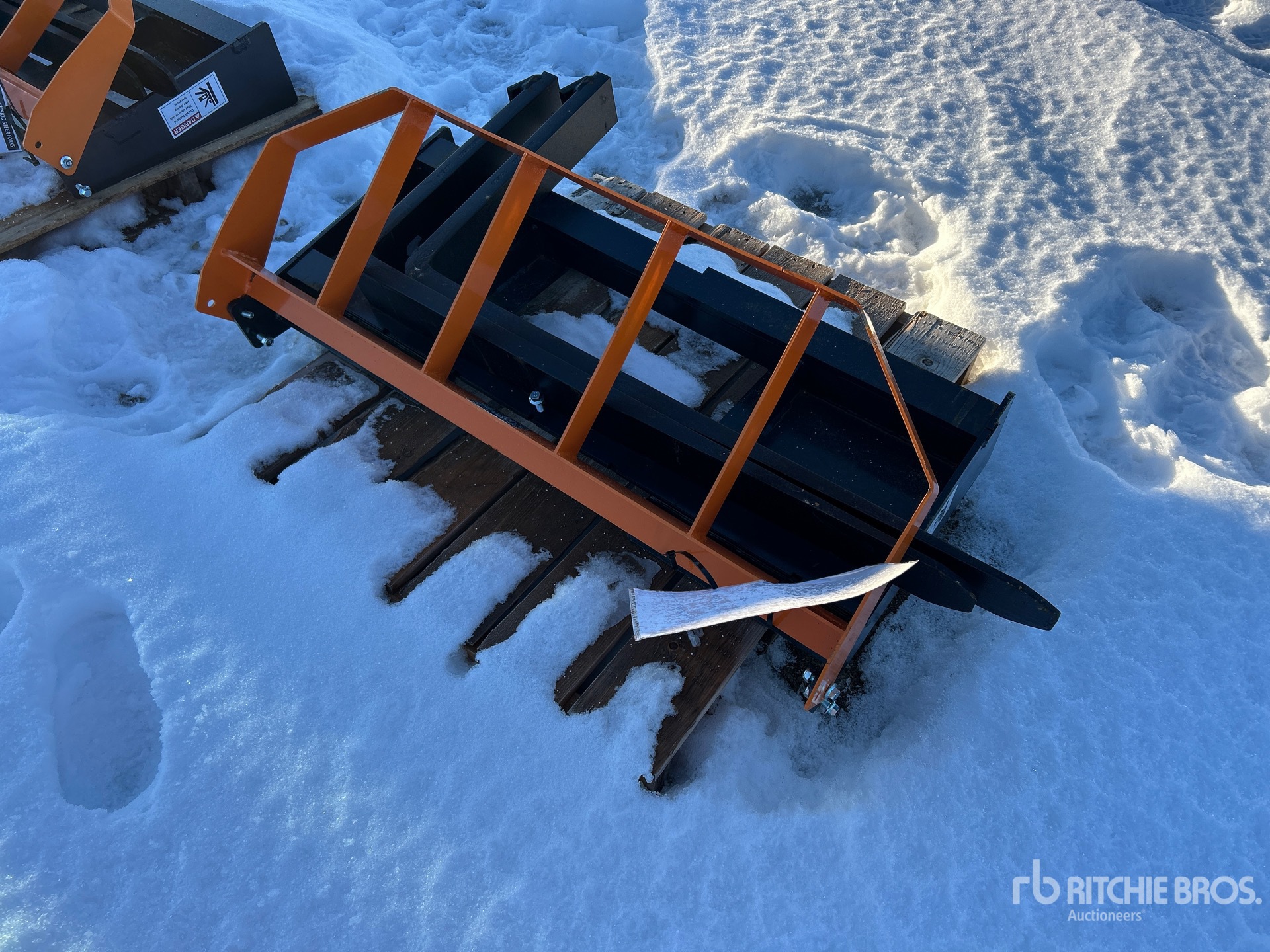 General Appearance with Foto, angolo anteriore sinistro