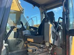 Control Station with Seats/Armrests