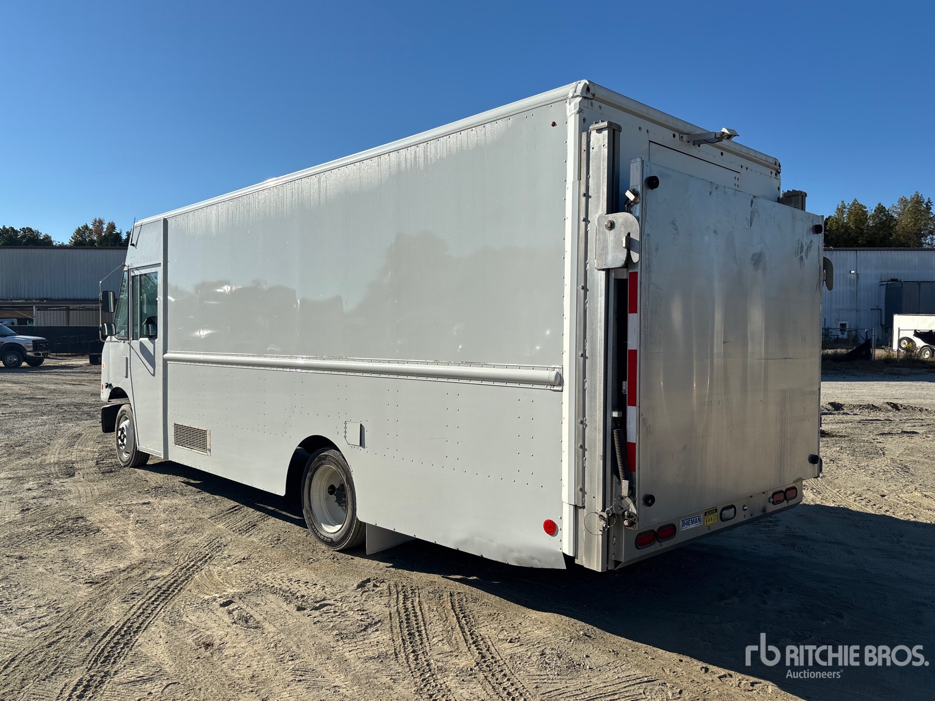2018 Freightliner MT45