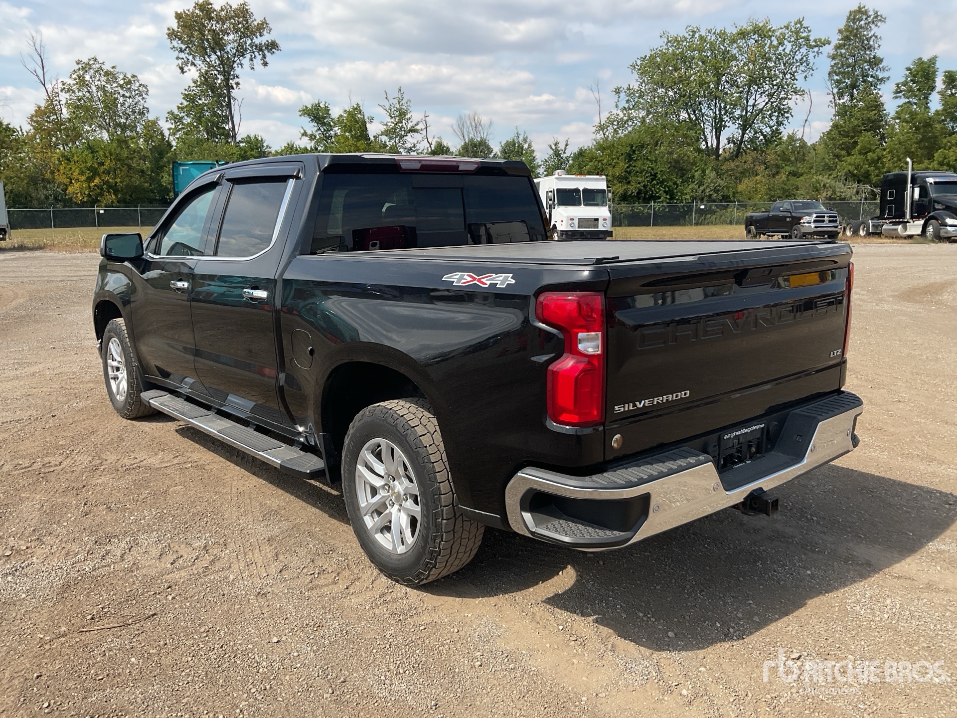 General Appearance with Picture, Left Rear Corner