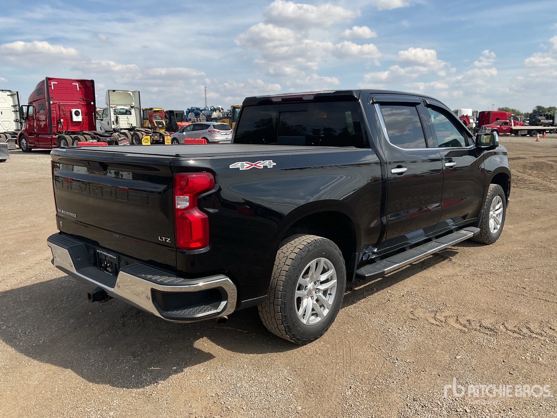 General Appearance with Picture, Right Rear Corner