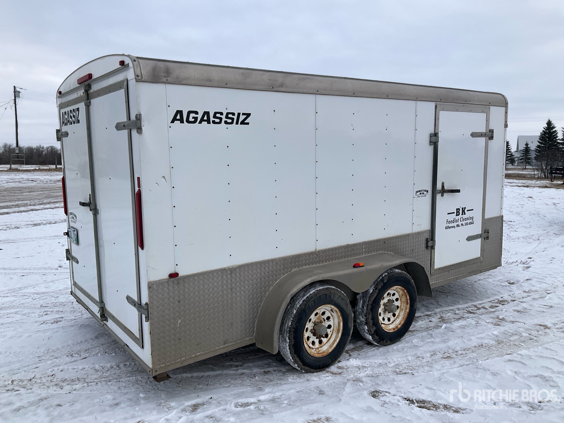 General Appearance with Picture, Right Rear Corner