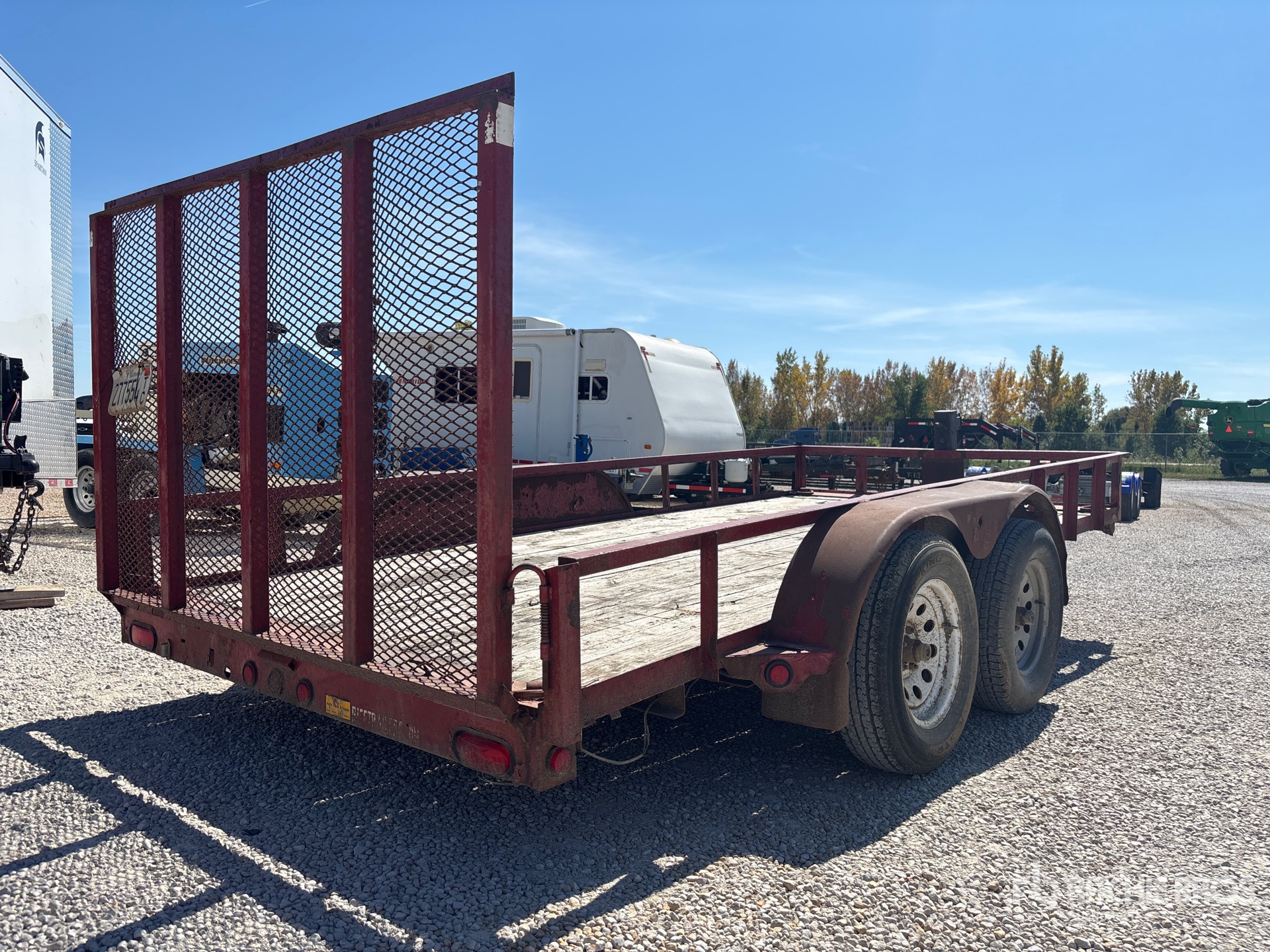 General Appearance with Picture, Right Rear Corner