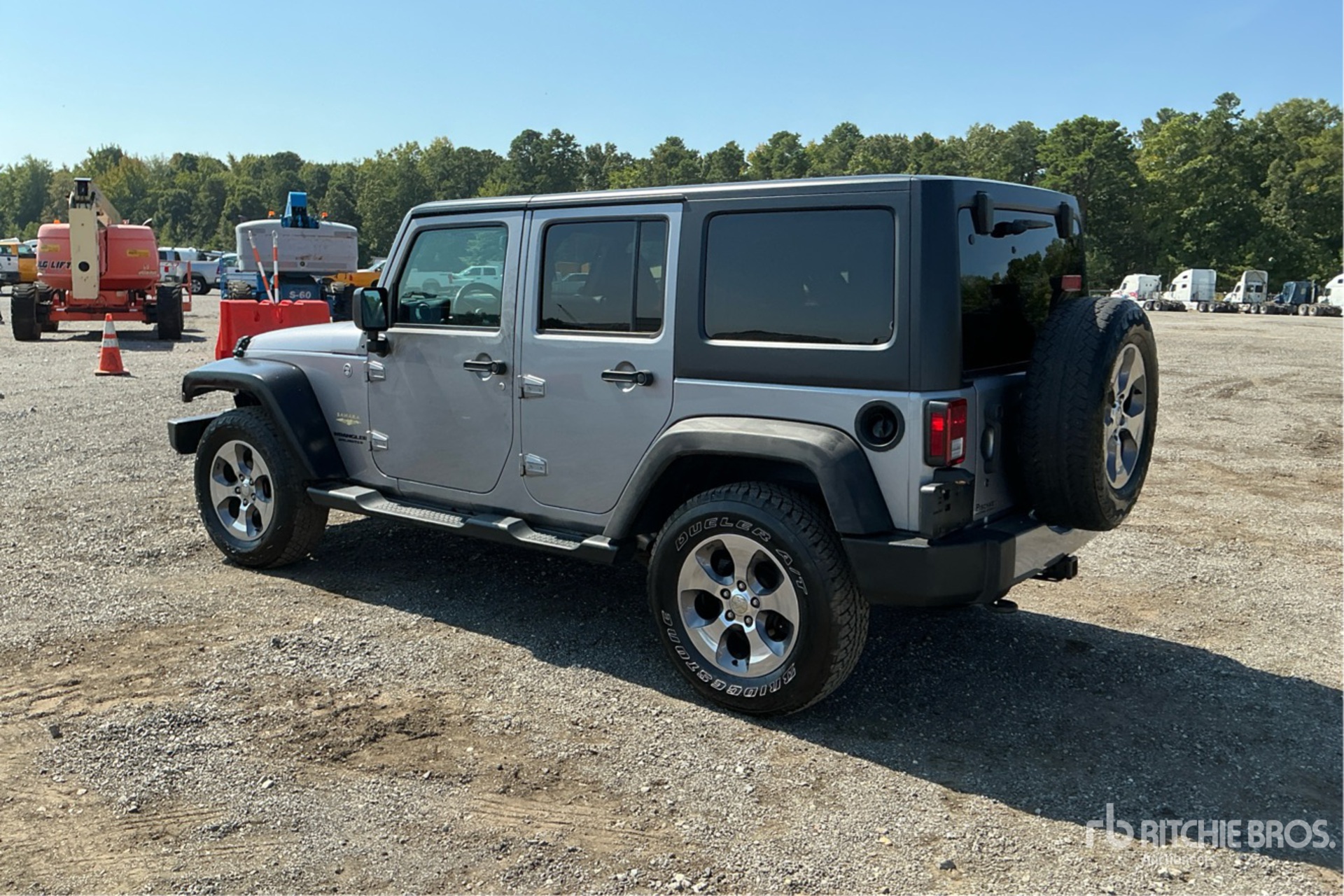 General Appearance with Picture, Left Rear Corner