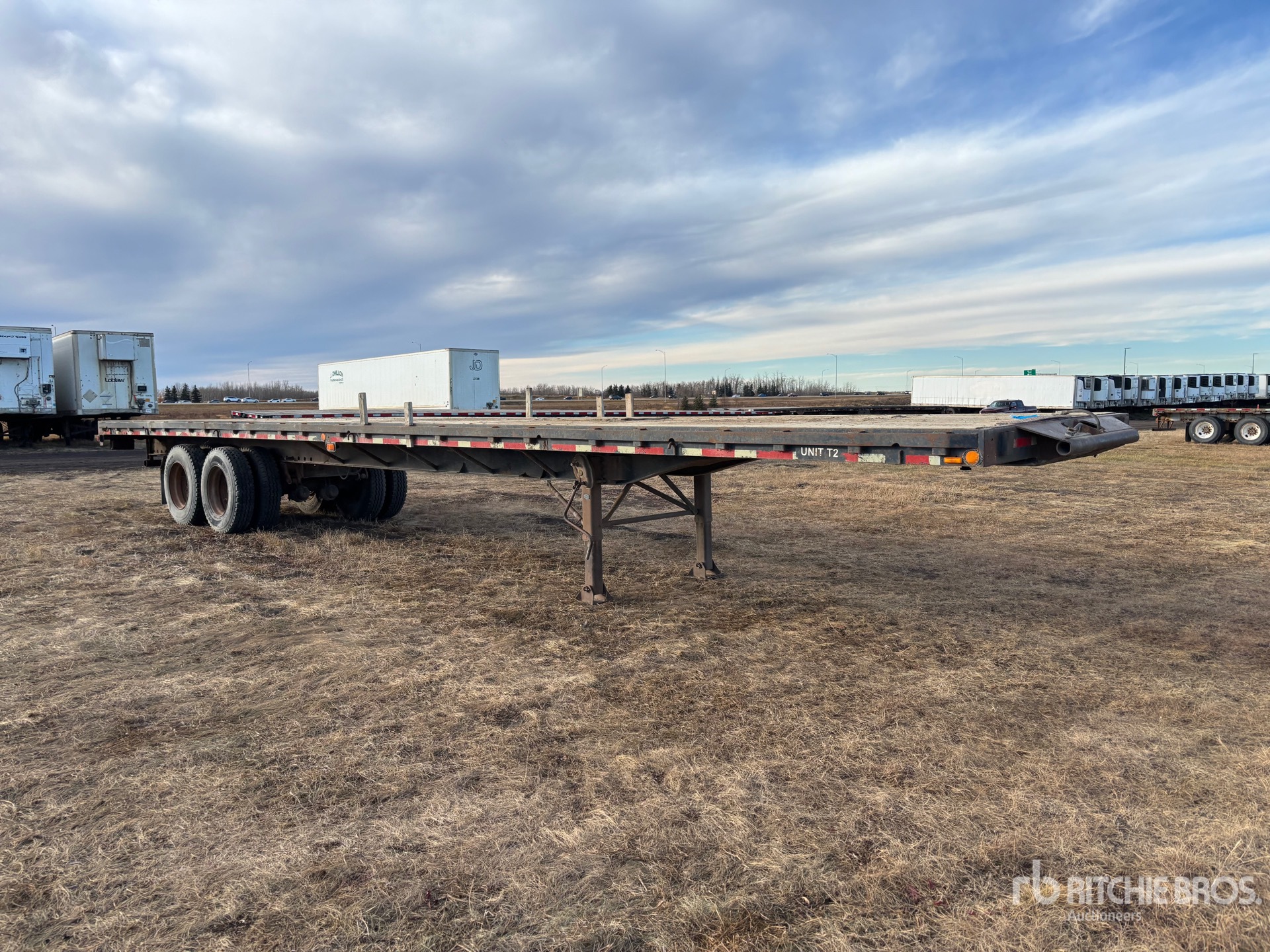 Aspect général with Image, coin avant droit