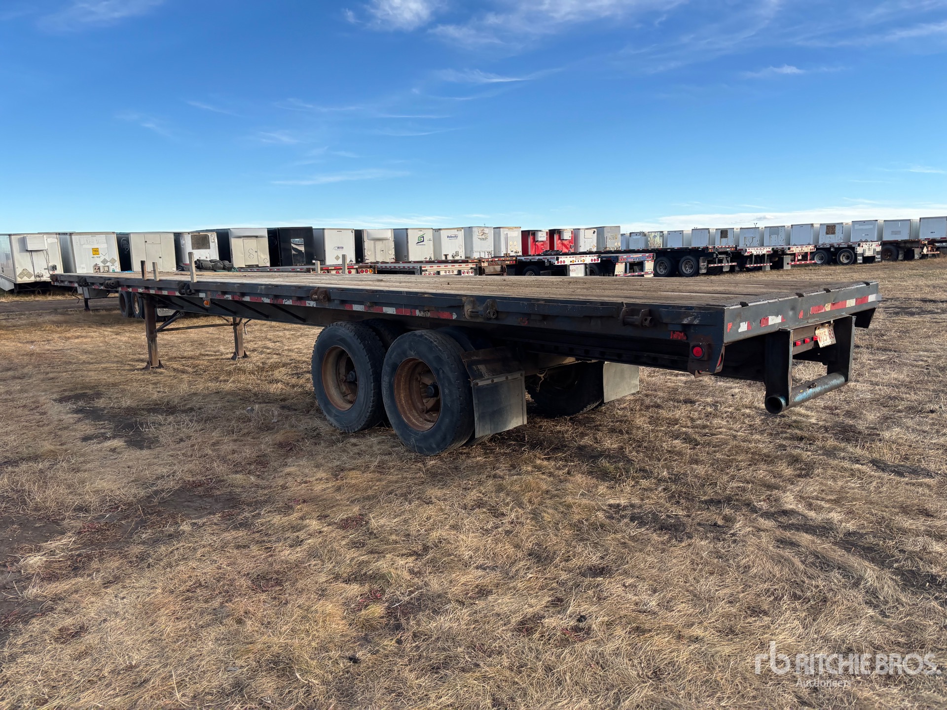 Aspect général with Image, coin arrière gauche