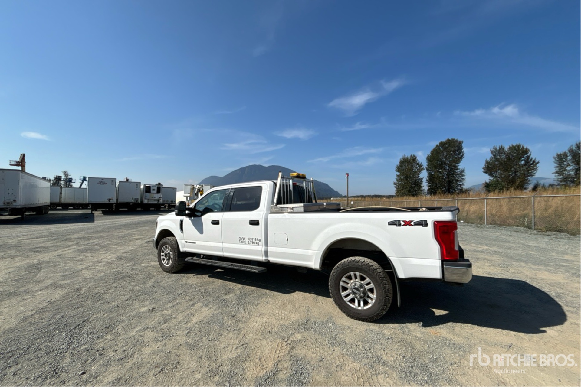 General Appearance with Picture, Left Rear Corner