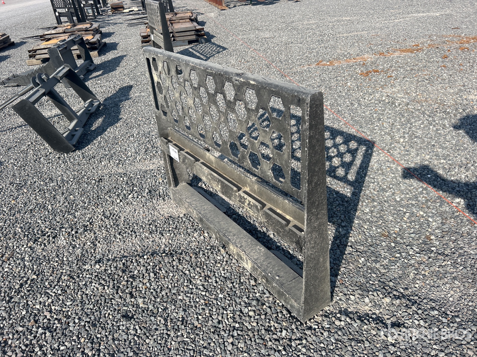 General Appearance with Image, coin avant gauche