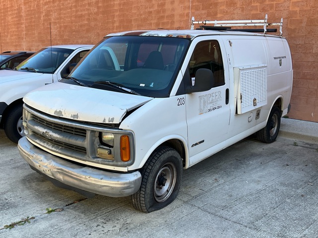 1999 Chevrolet Express 3500 Cargo Van