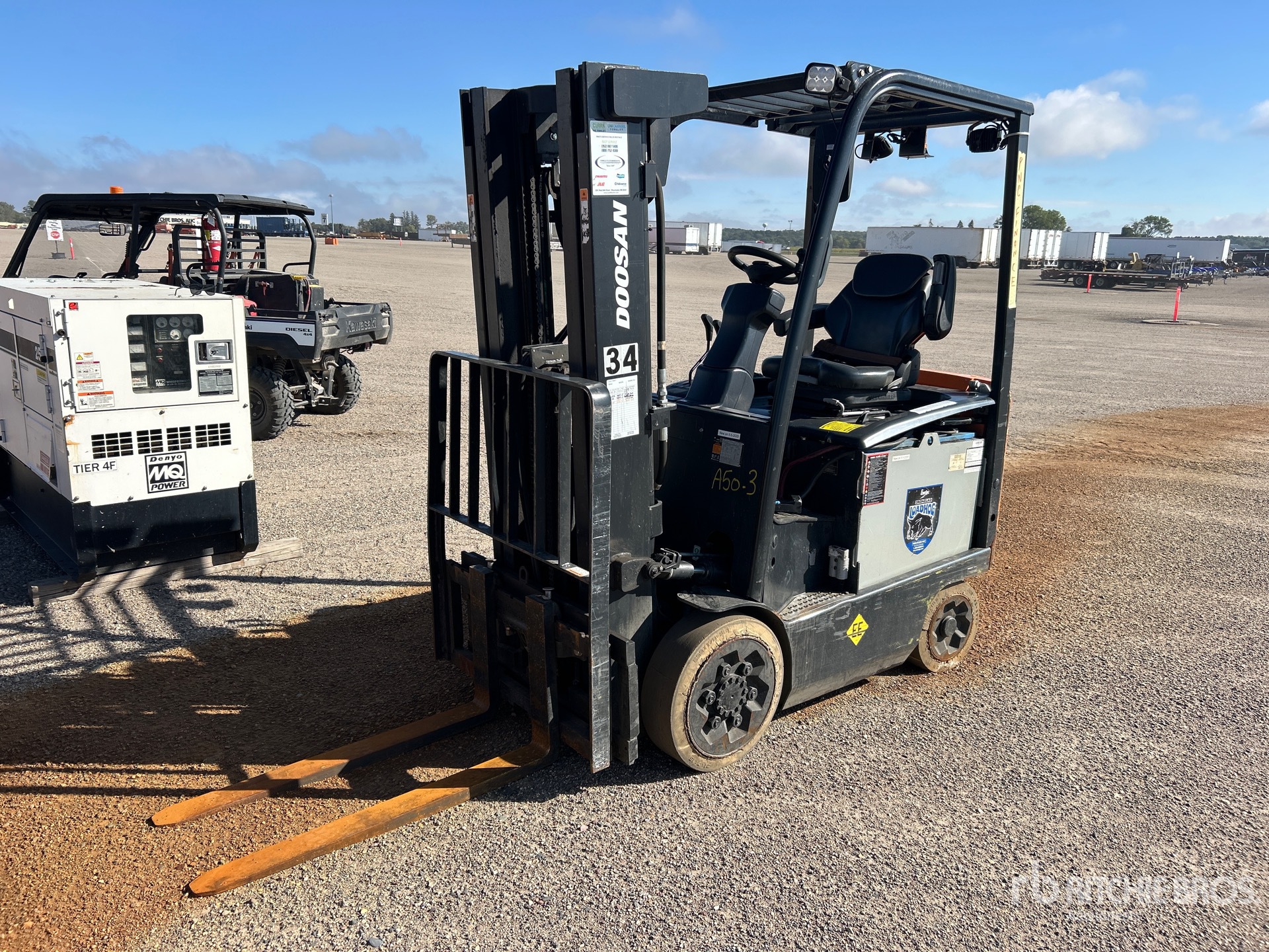 MONTACARGAS ELéCTRICO DOOSAN BC25S7