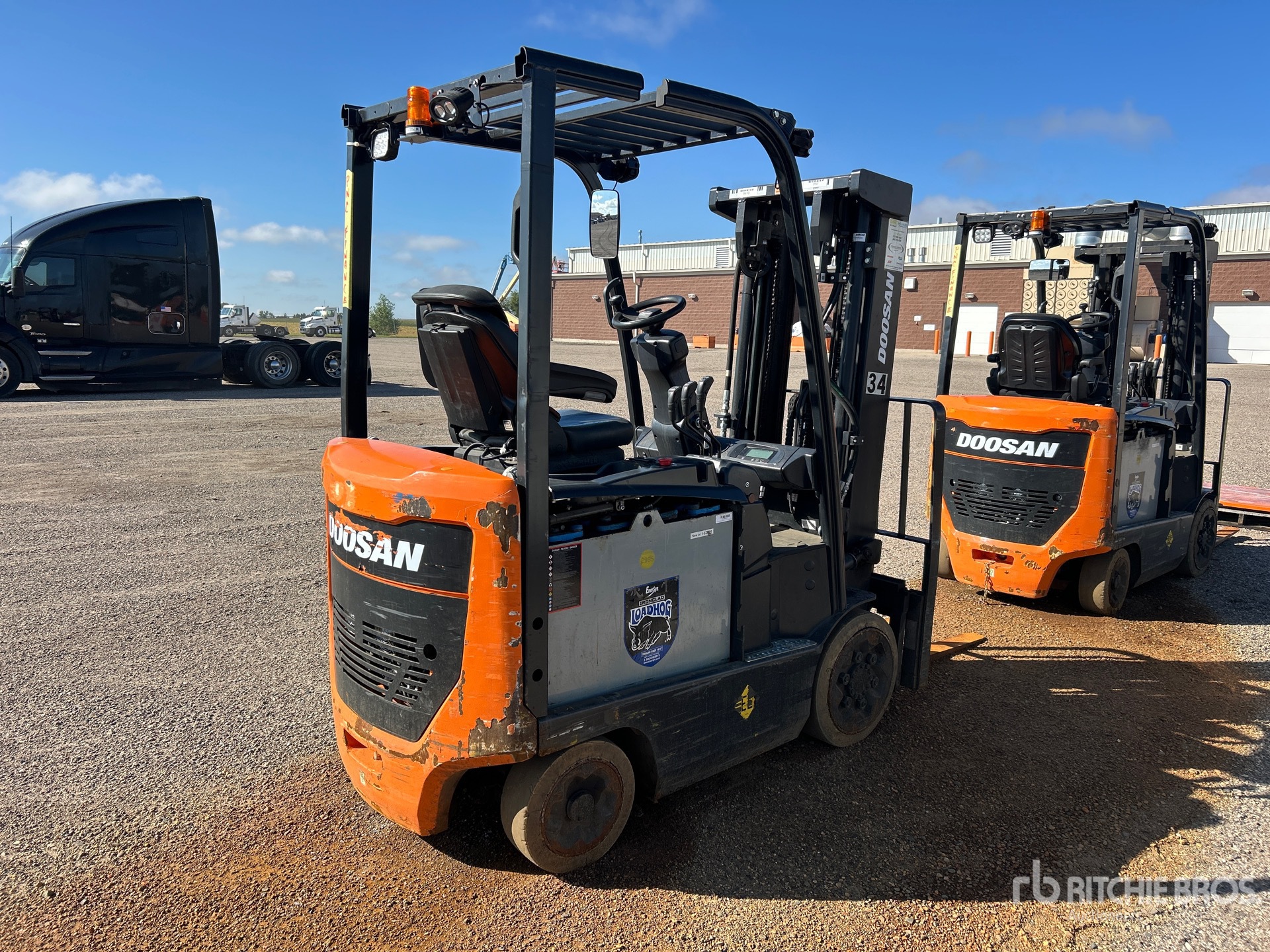 MONTACARGAS ELéCTRICO DOOSAN BC25S7