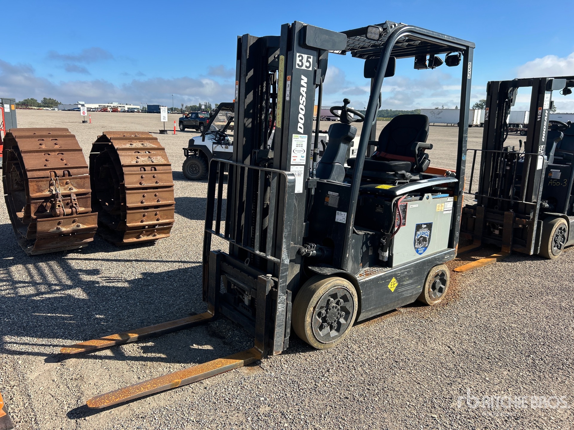 MONTACARGAS ELéCTRICO DOOSAN BC25S7