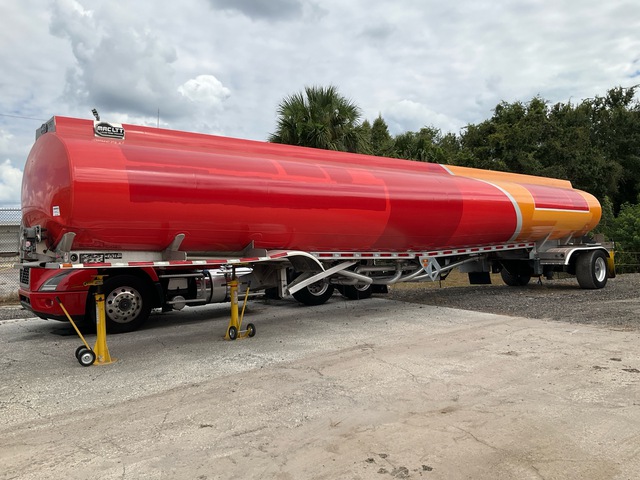 2023 Mac 9200 gal T/A Tanker Trailer (Inoperable)