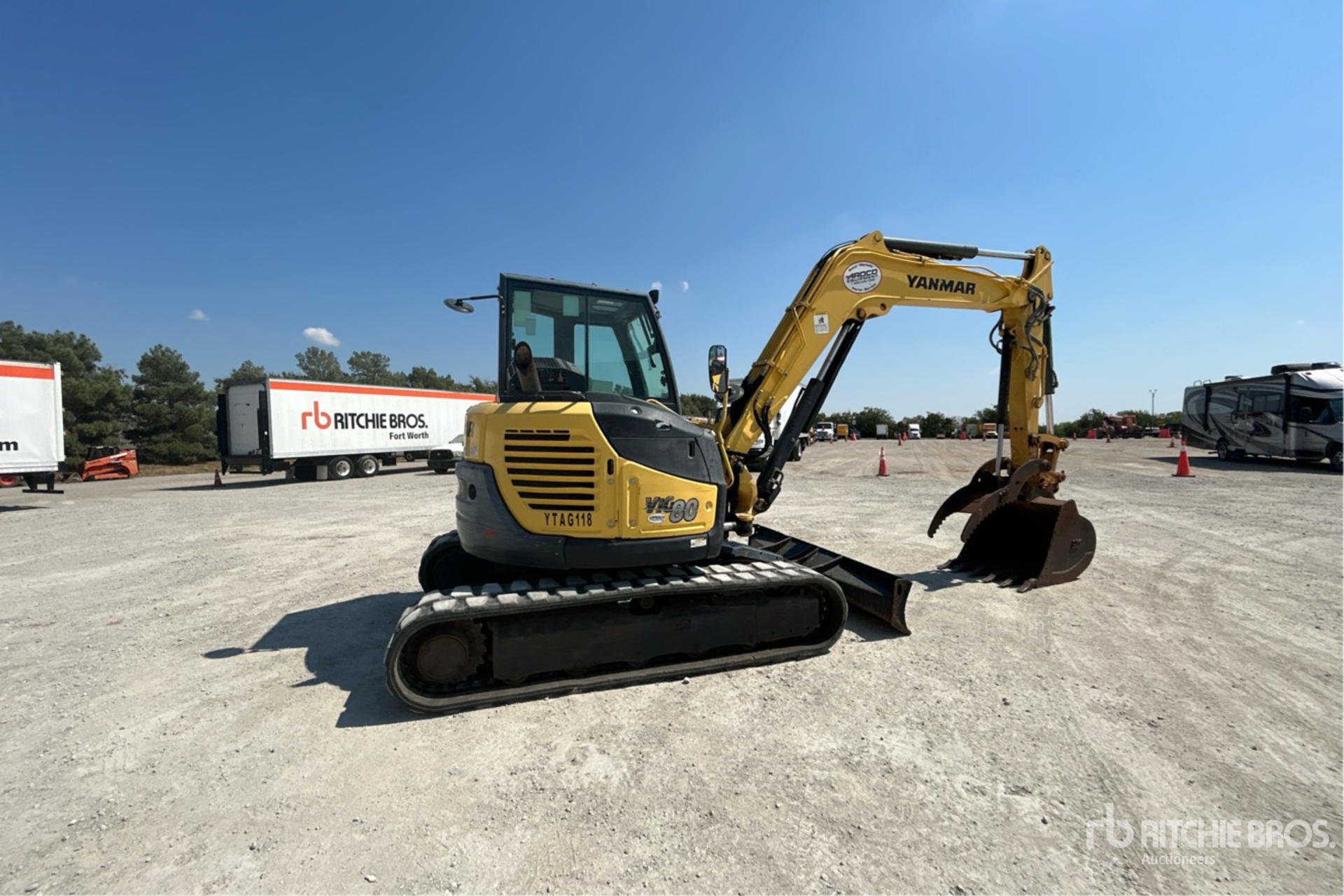 General Appearance with Picture, Right Rear Corner