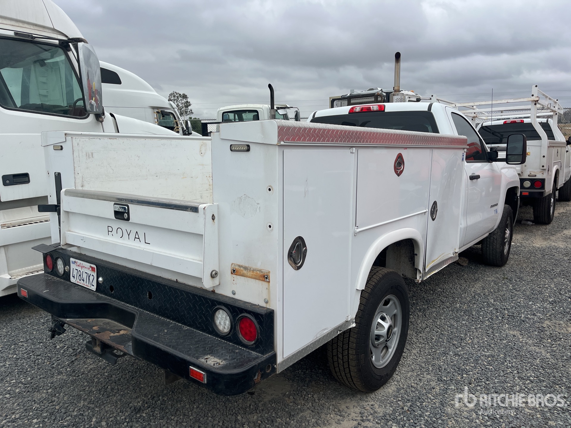 General Appearance with Picture, Right Rear Corner