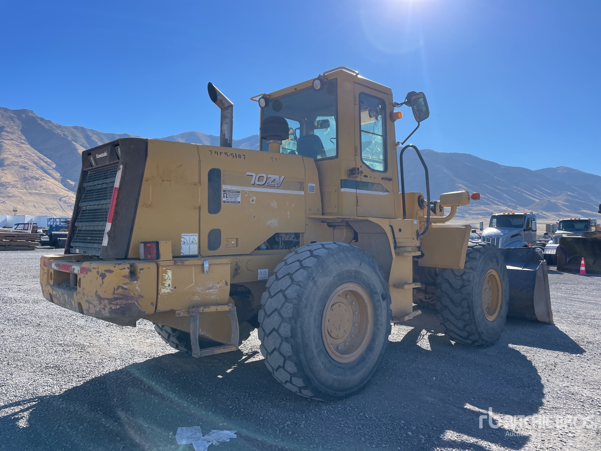 General Appearance with Picture, Right Rear Corner