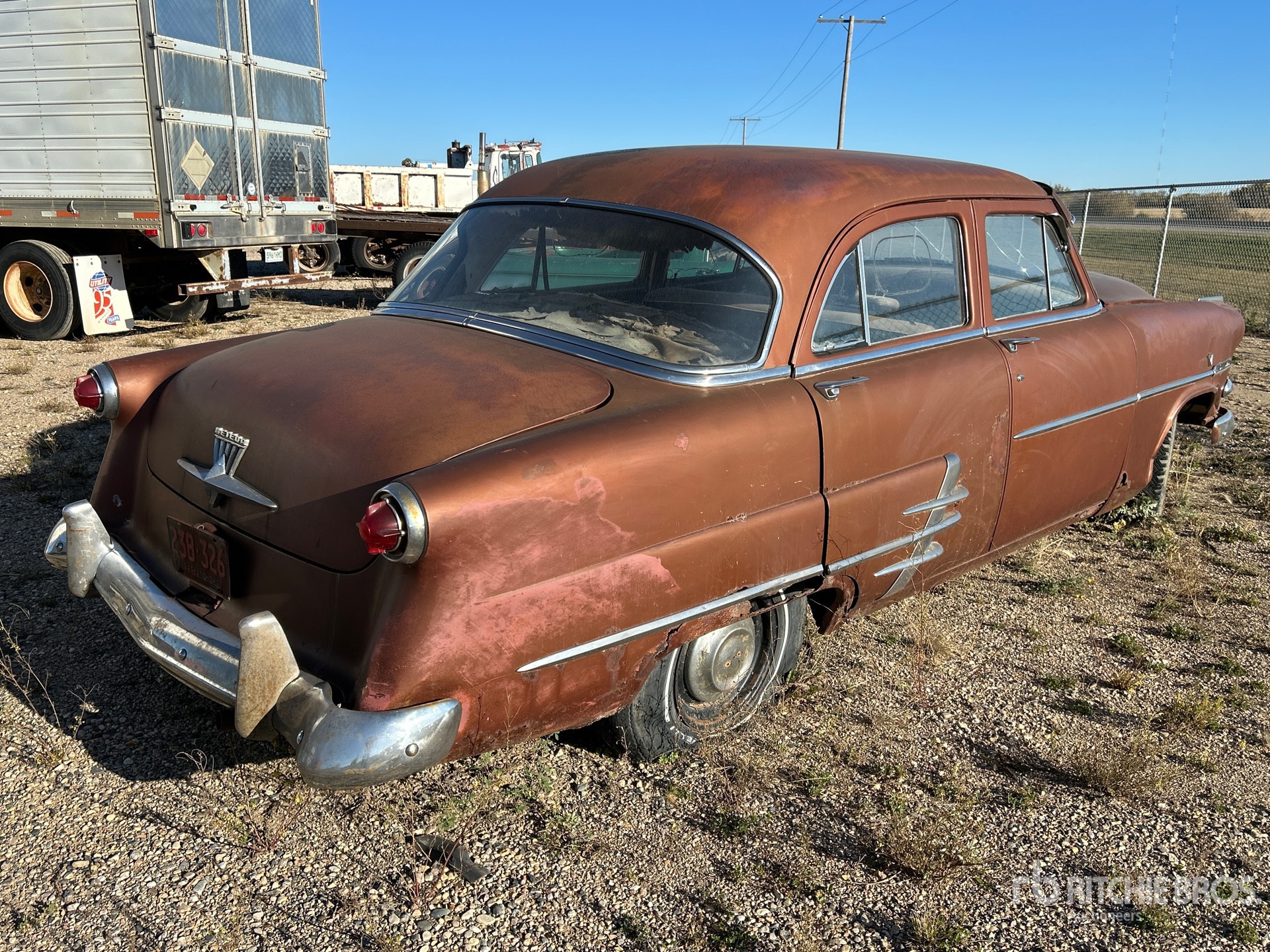 General Appearance with Picture, Right Rear Corner
