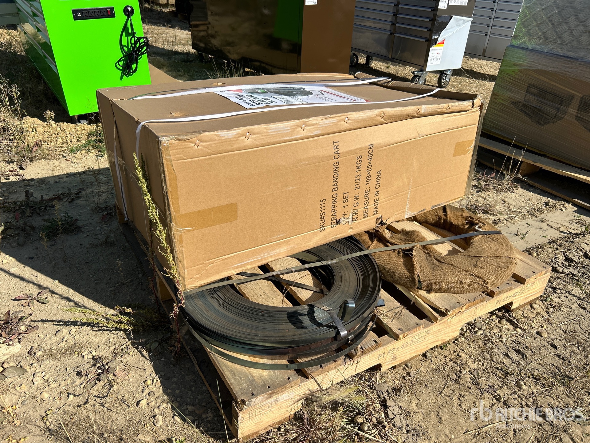 General Appearance with Picture, Right Rear Corner