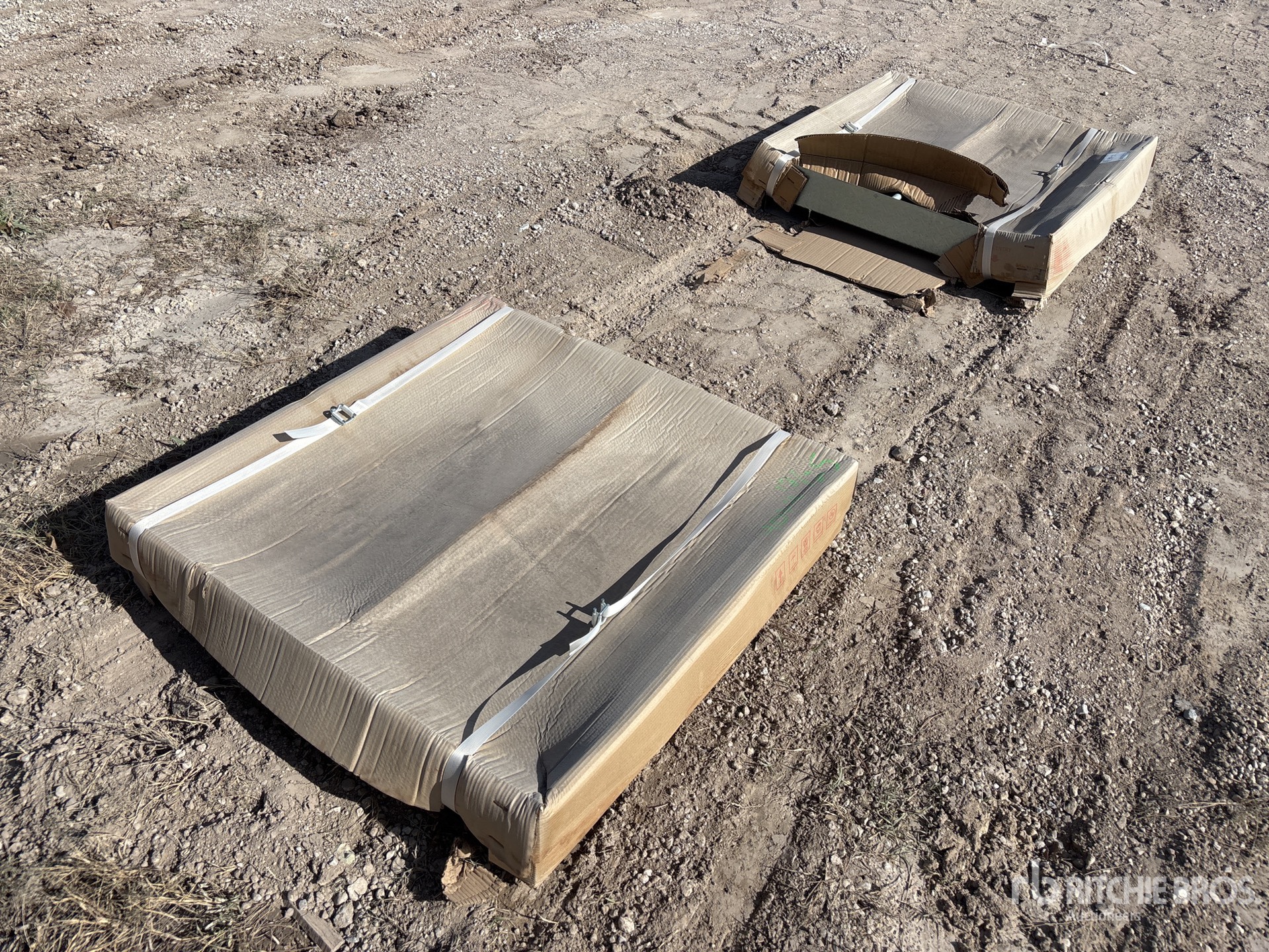 Aspect général with Image, coin arrière droit