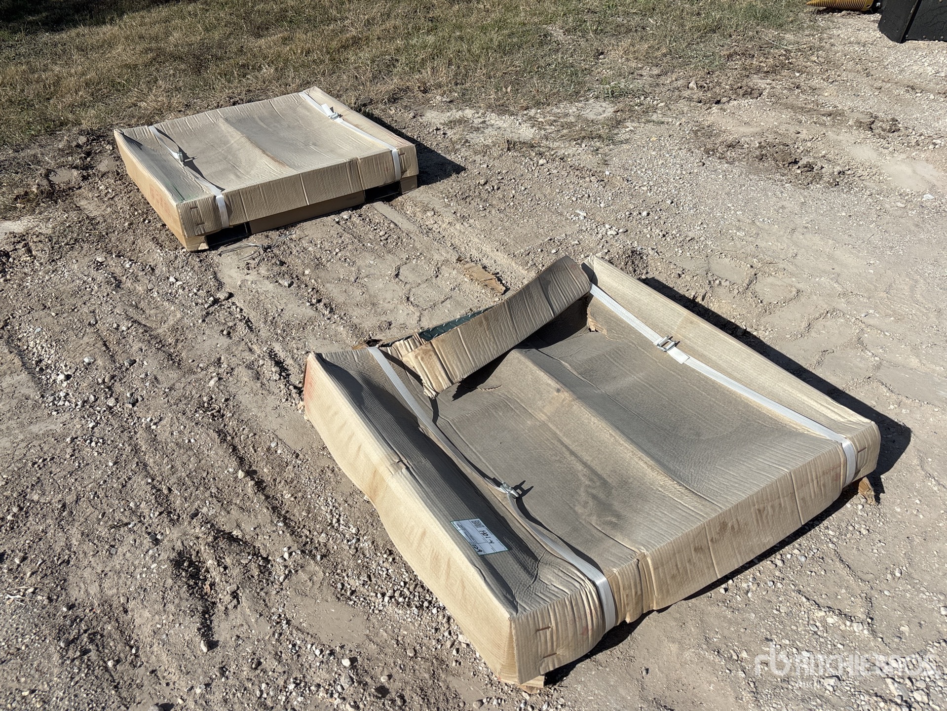 Aspect général with Image, coin avant droit