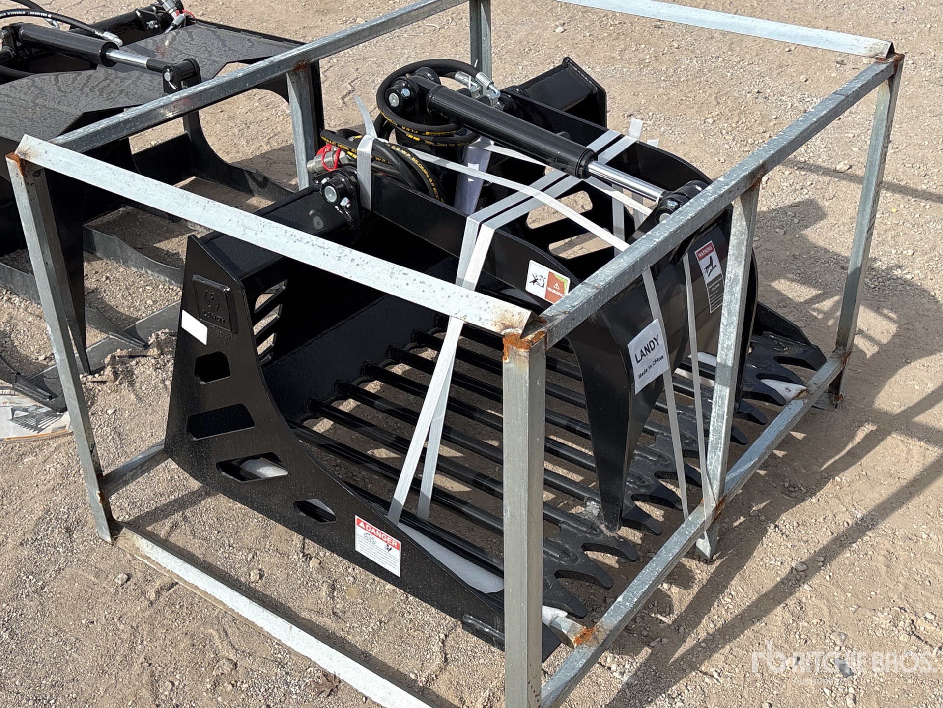 Aspect général with Image, coin avant droit