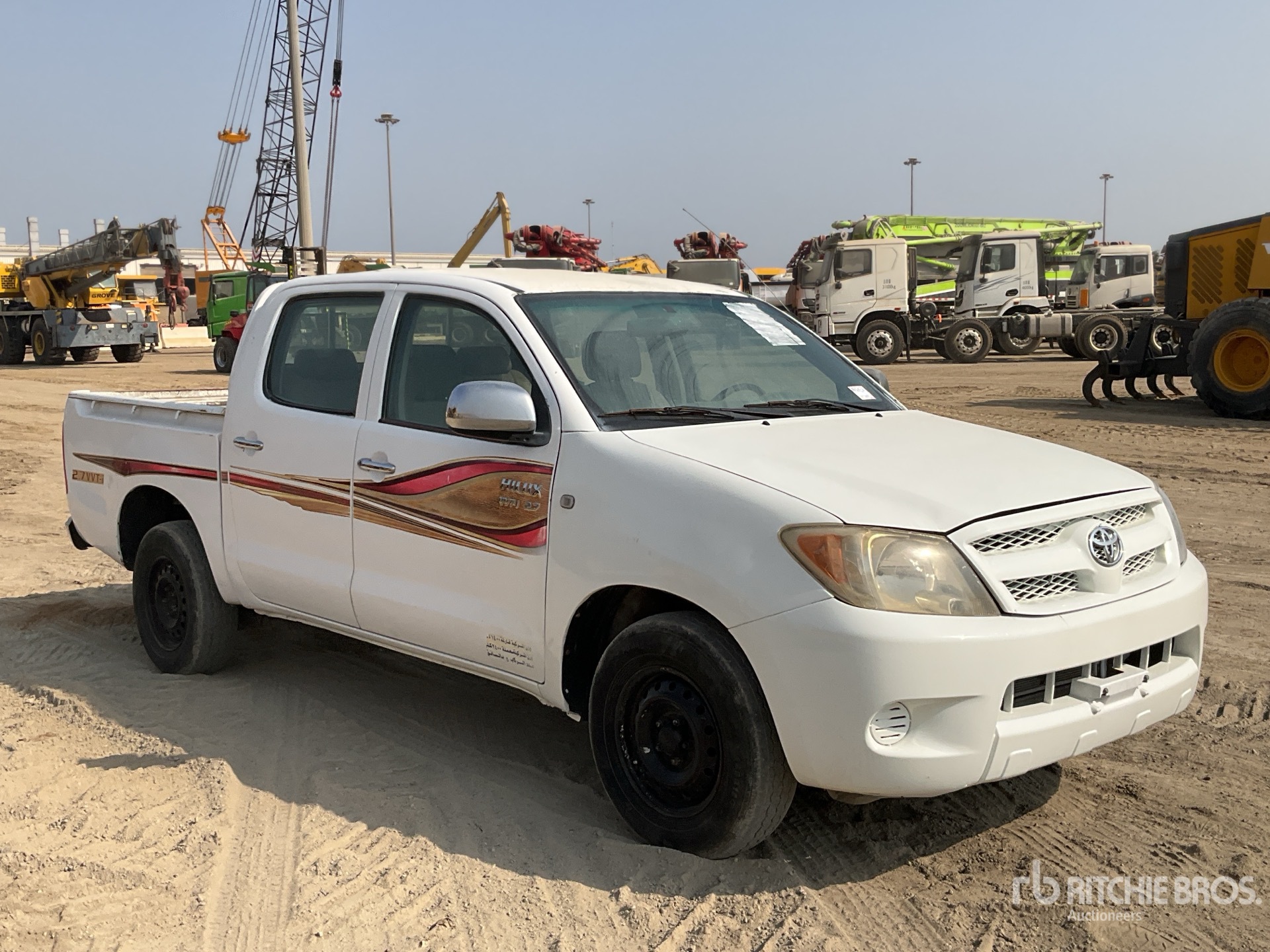 General Appearance with Picture, Right Front Corner
