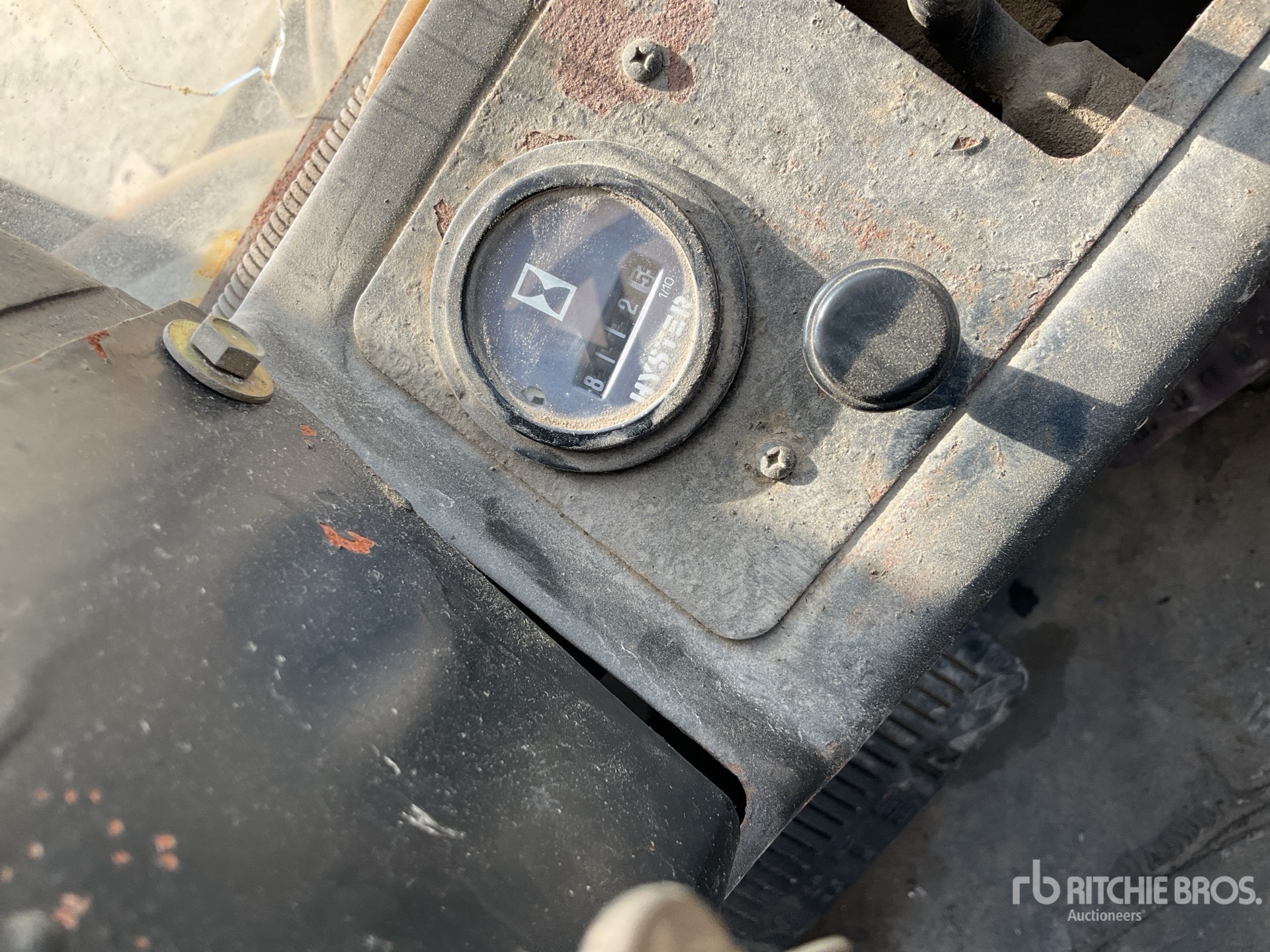General Appearance with Hour Meter / Odometer