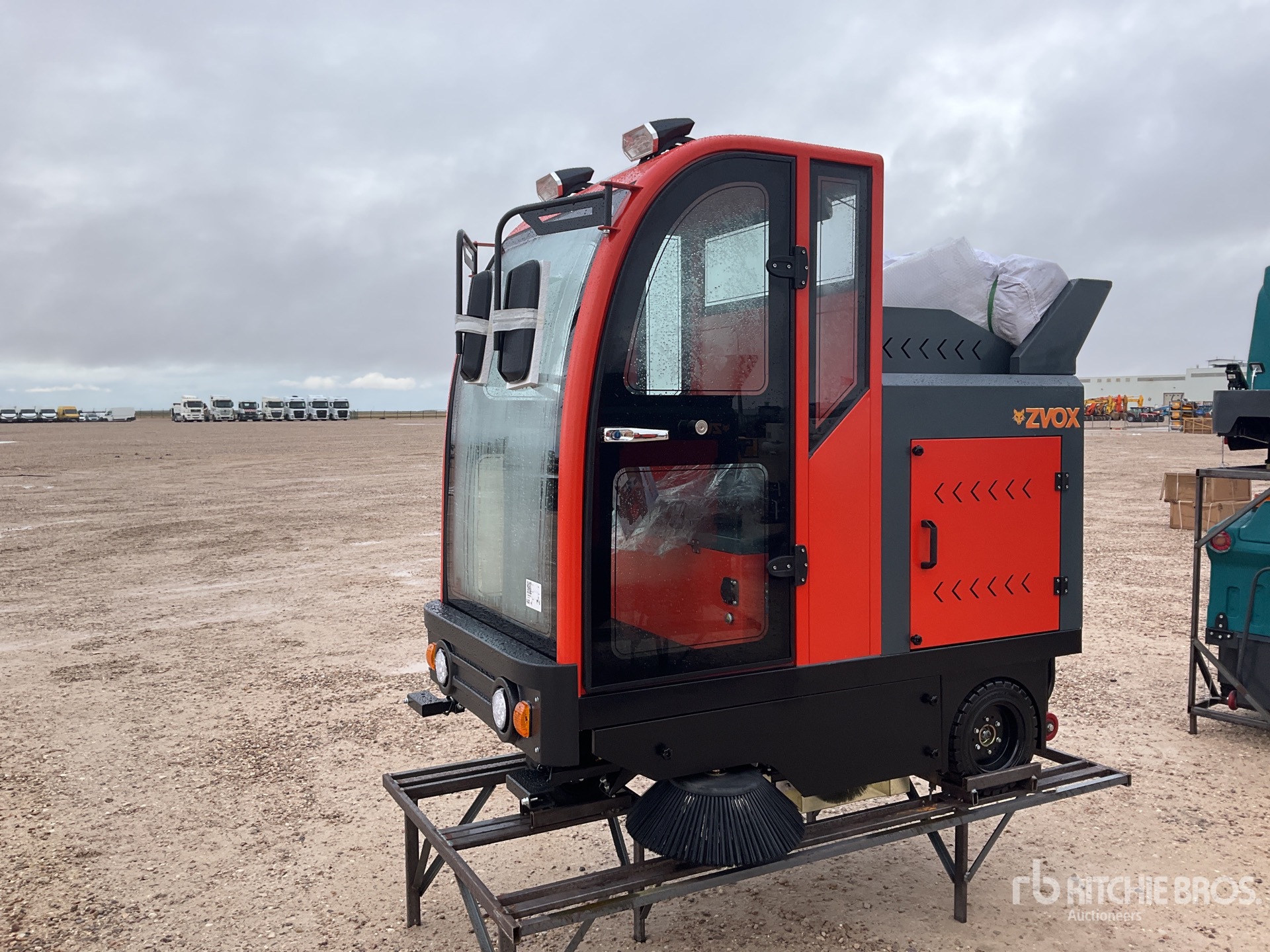 General Appearance with Picture, Left Front Corner