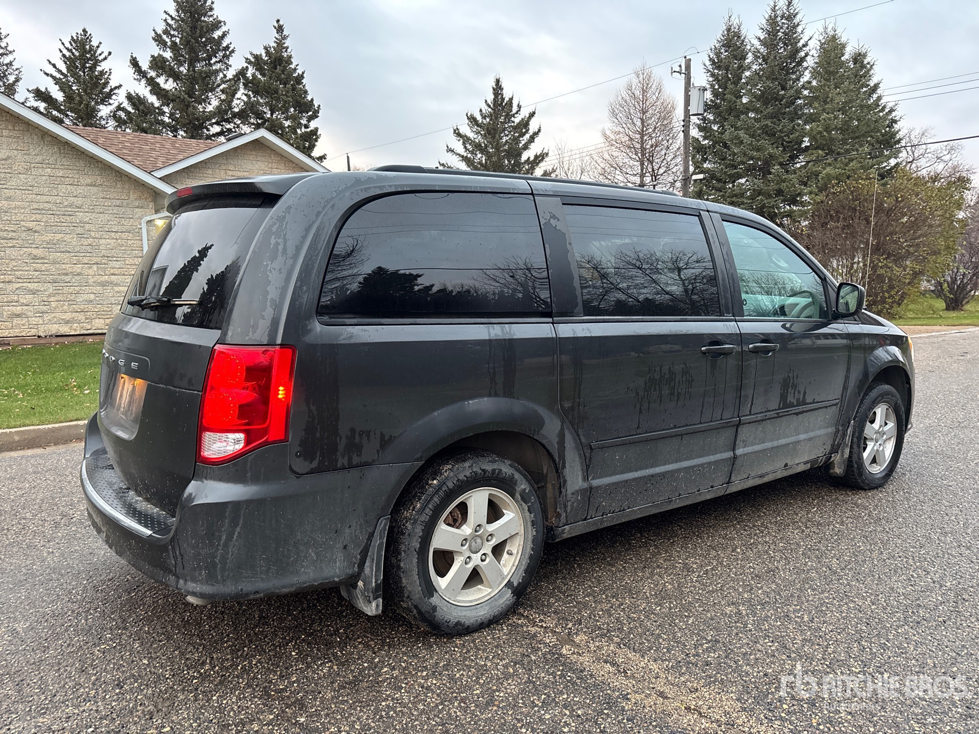 General Appearance with Picture, Right Rear Corner