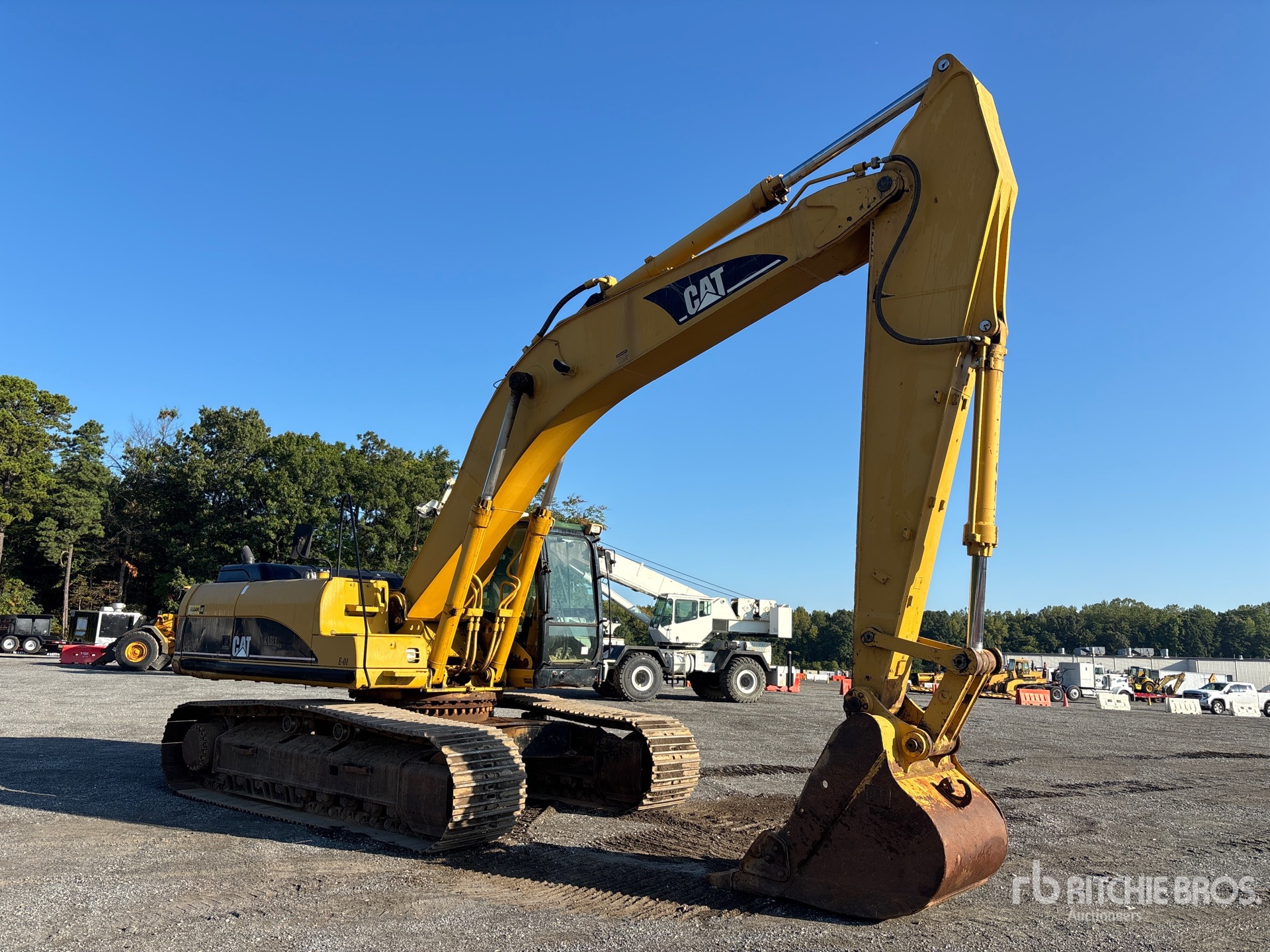EXCAVADORA 2005 CATERPILLAR 330CL
