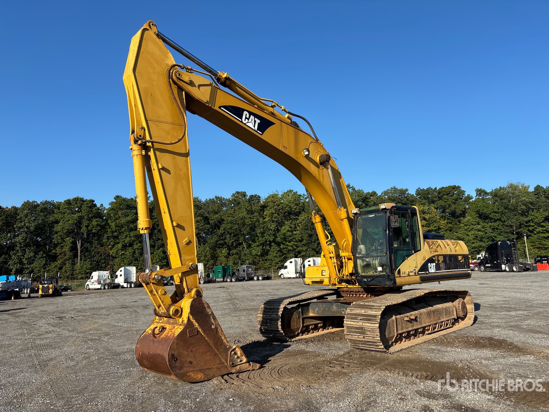 EXCAVADORA 2005 CATERPILLAR 330CL
