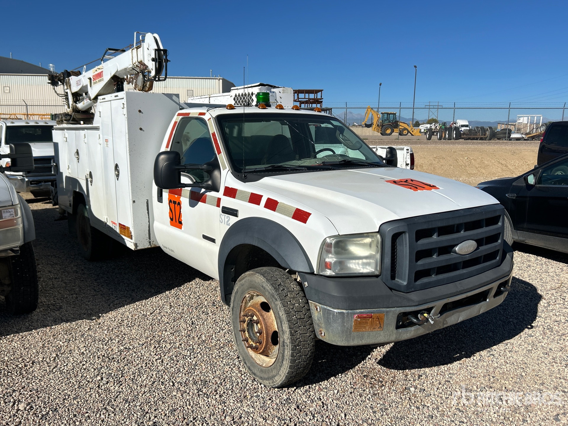Aspect général with Image, coin avant droit