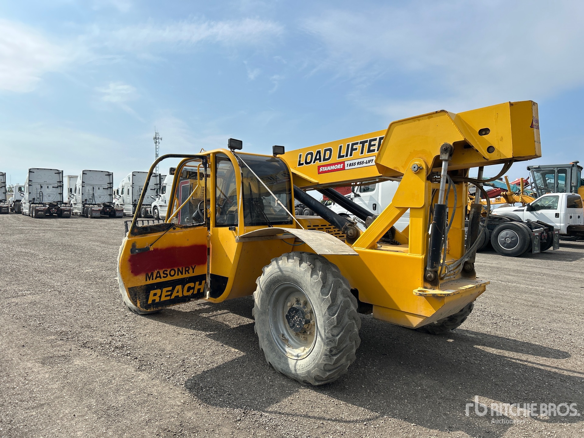 General Appearance with Bild, Ecke hinten links