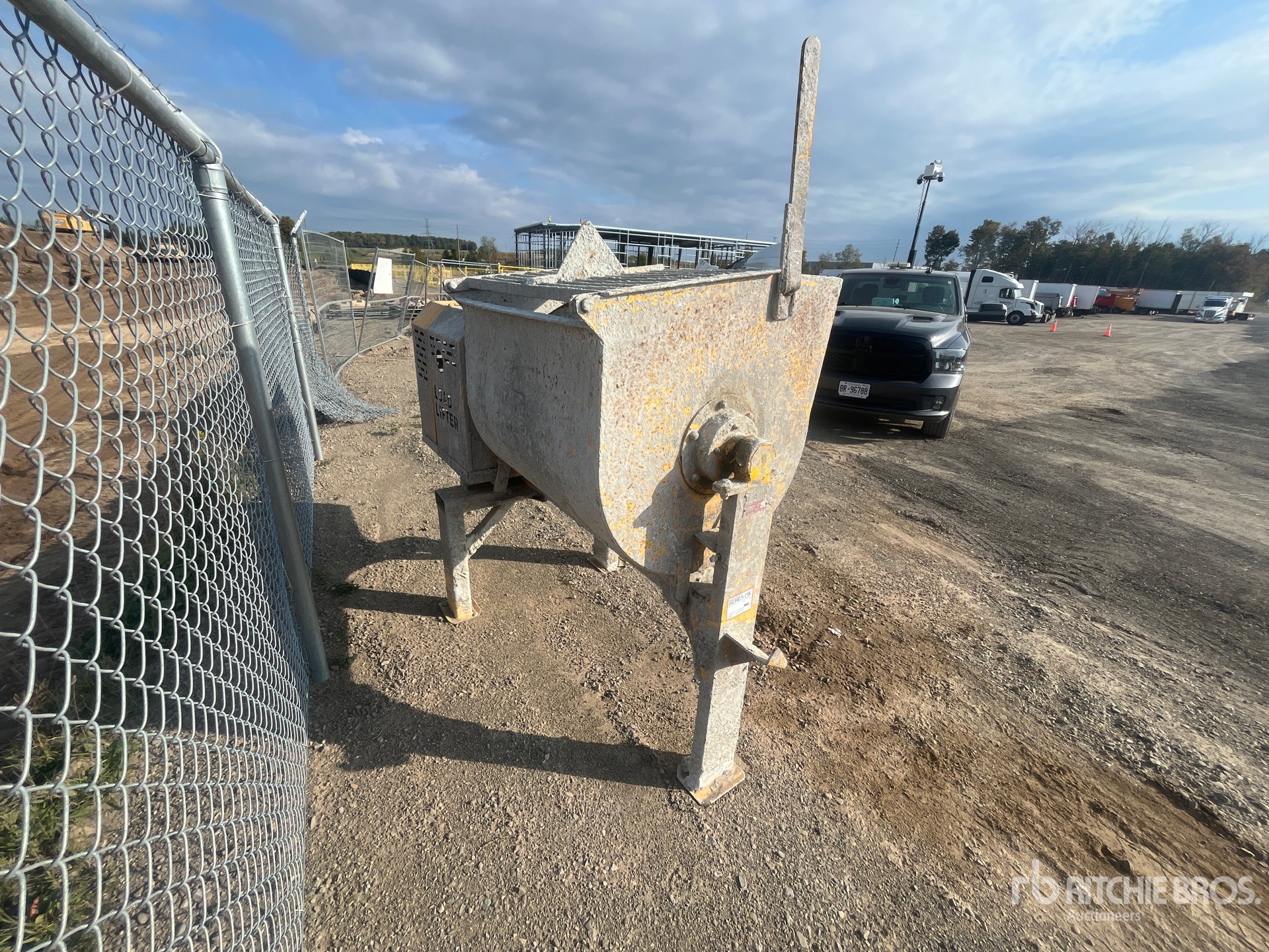 General Appearance with Foto, angolo anteriore sinistro