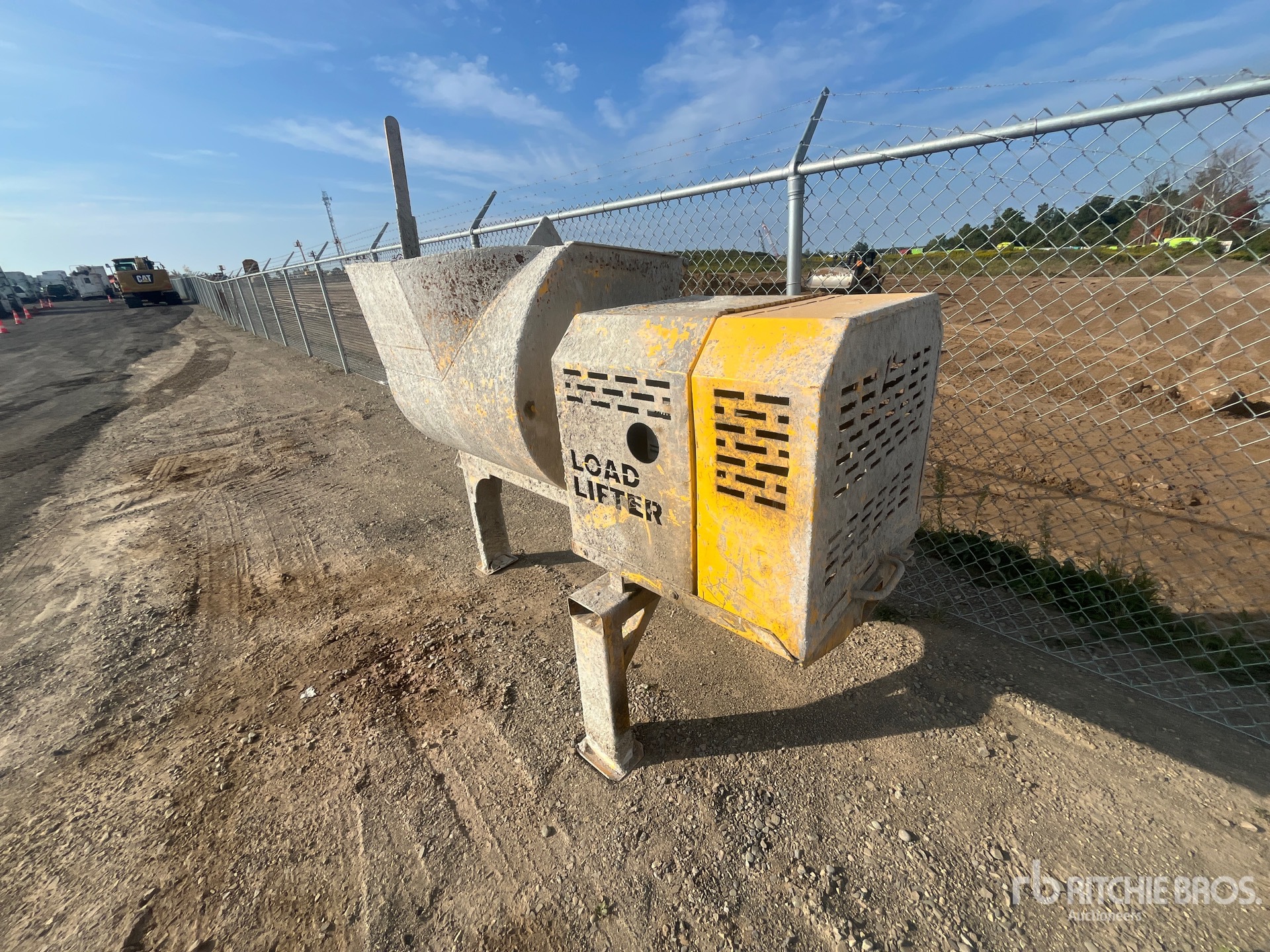 General Appearance with Foto, angolo anteriore sinistro