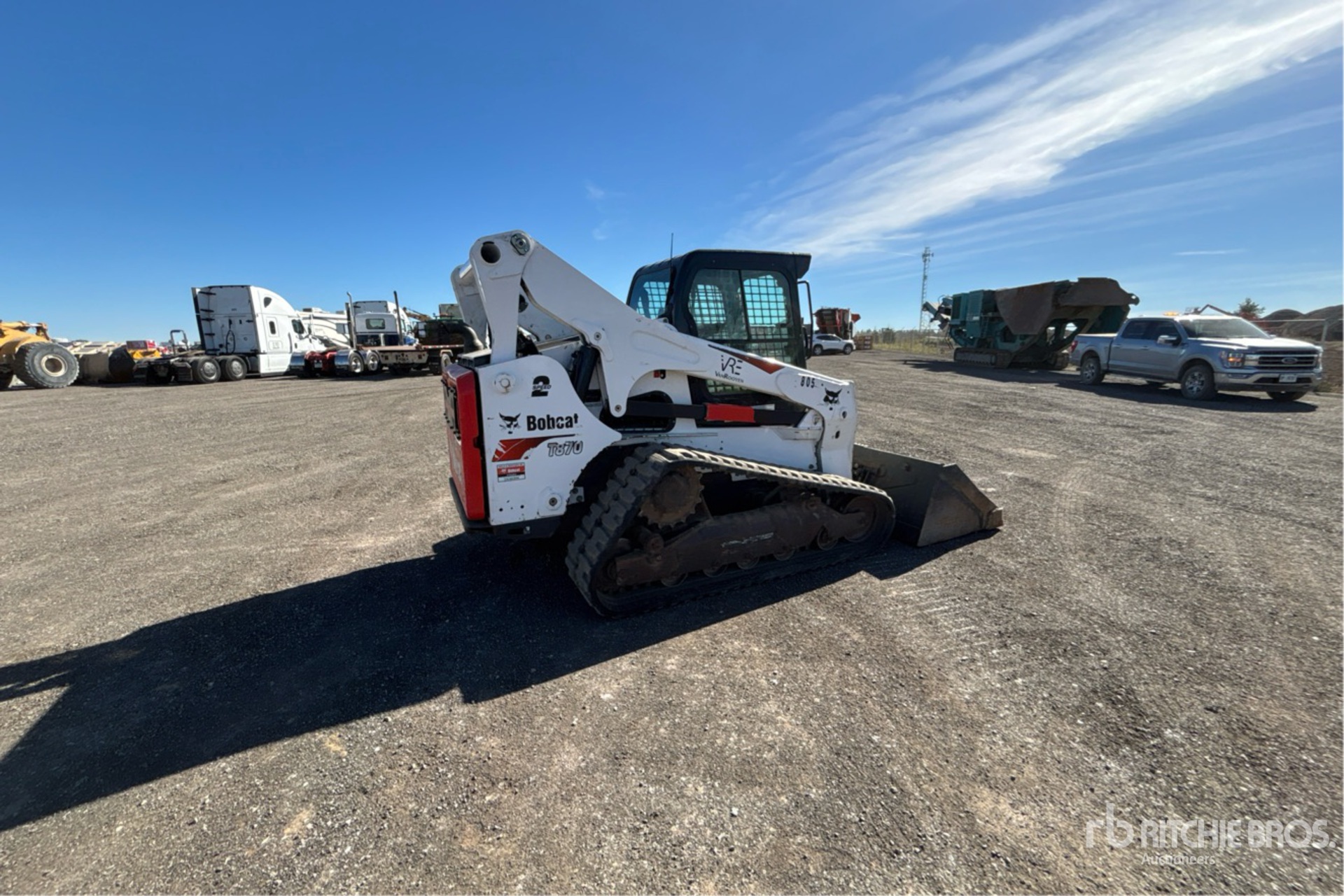MINI CARGADOR SOBRE ORUGAS 2021 COMPAC T870